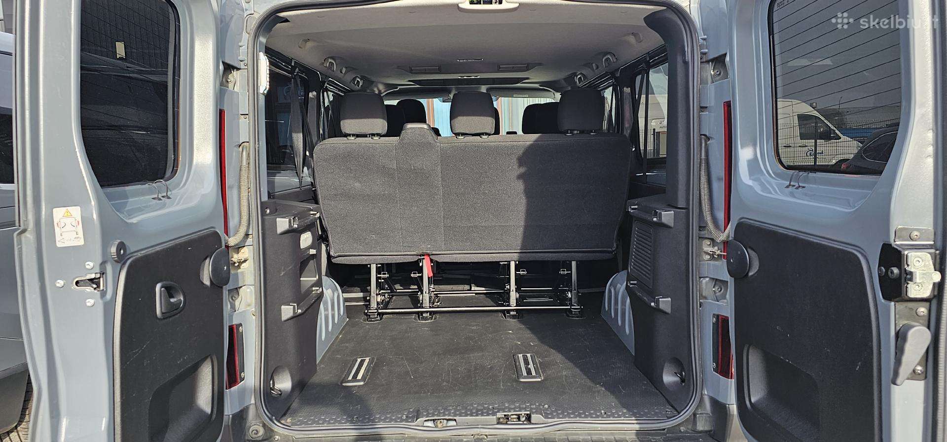 Renault Trafic, passenger minibus