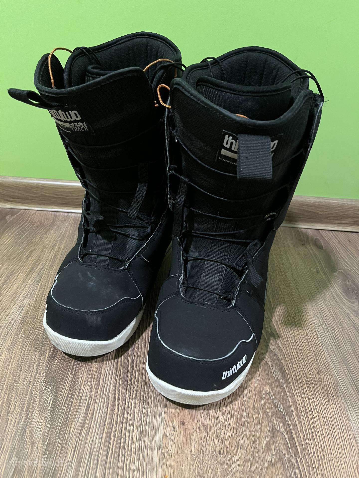 Snowboard batai