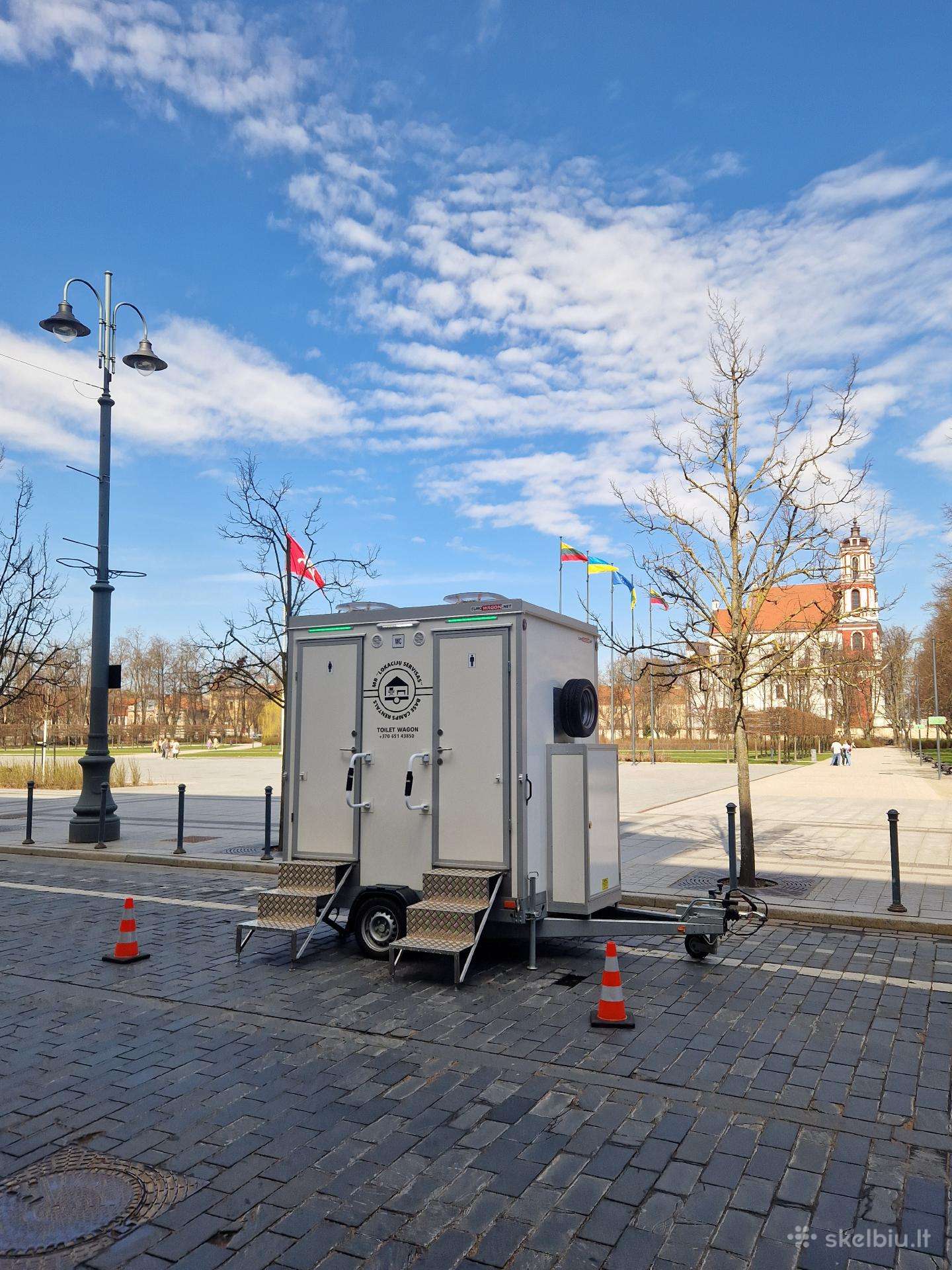 VIP mobilaus tualeto nuoma, įrangos nuoma