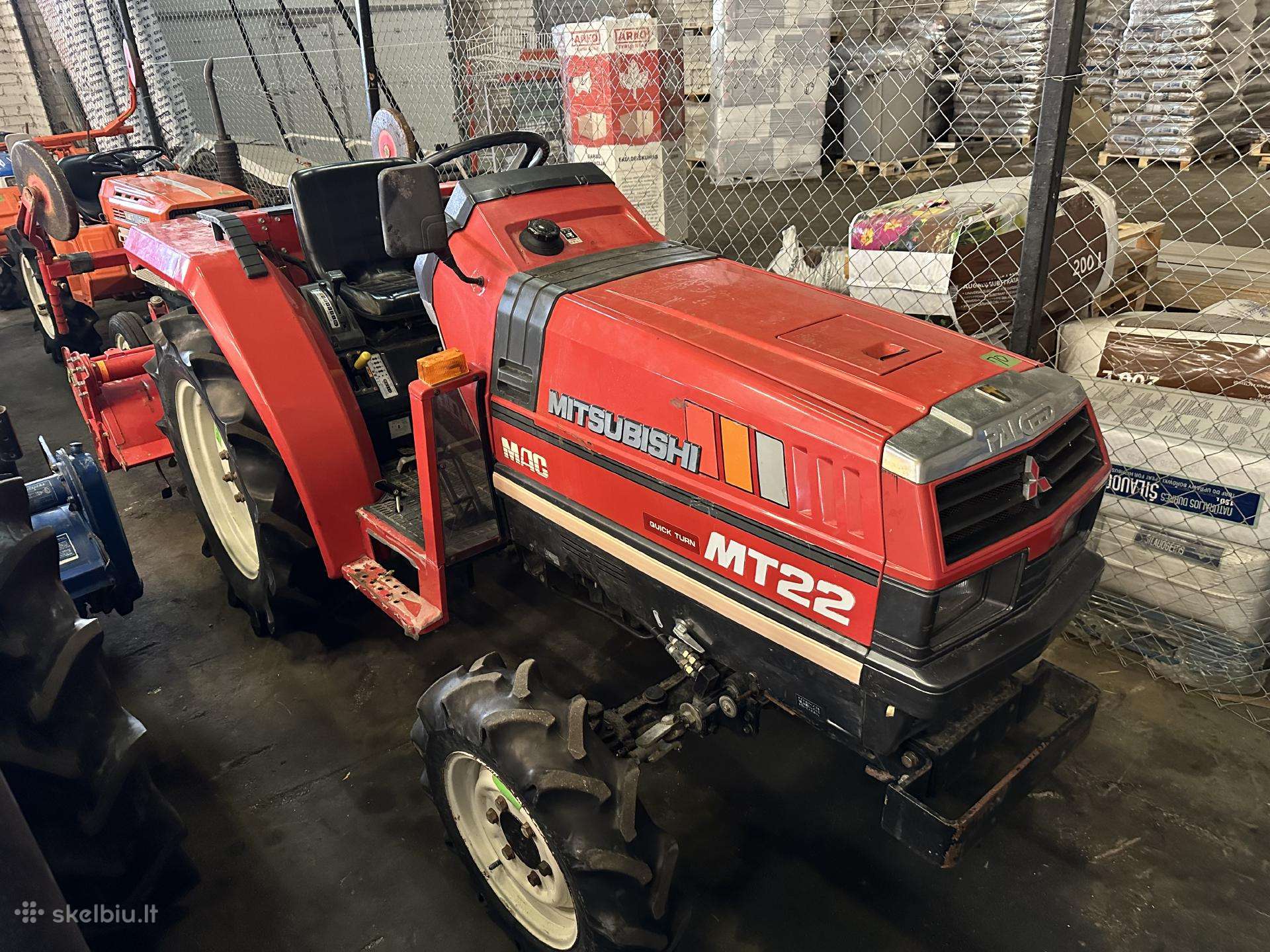 Kubota 10, traktoriai