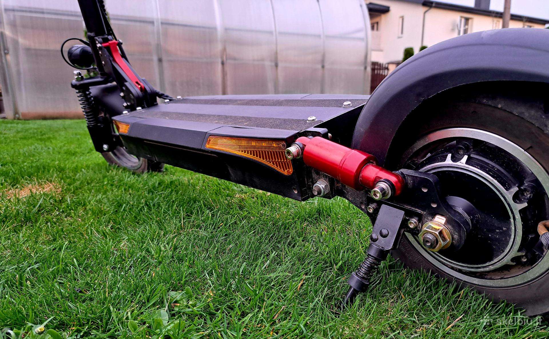 Электрический самокат MaxWheel