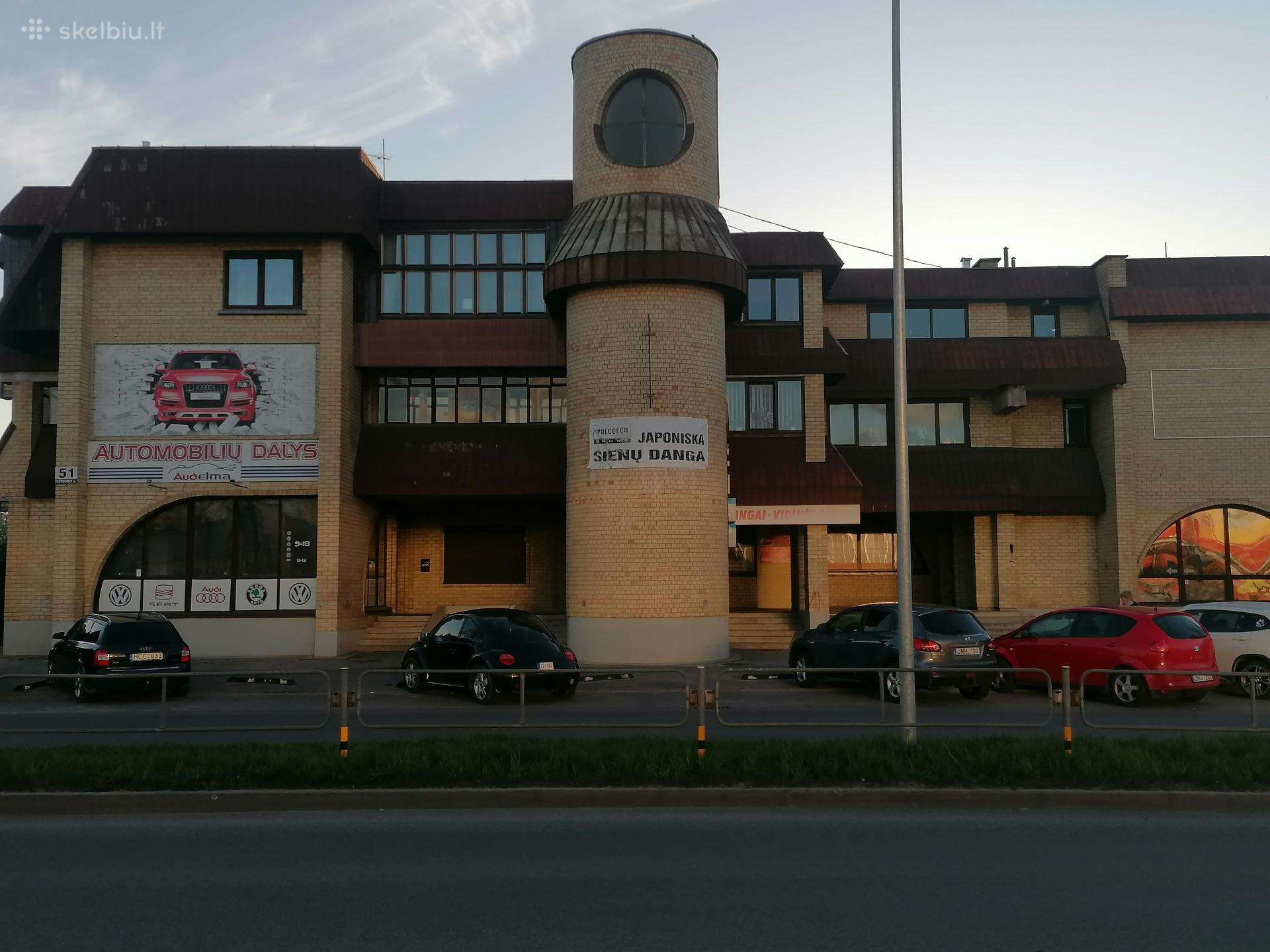 Parduodamos komercinės patalpos