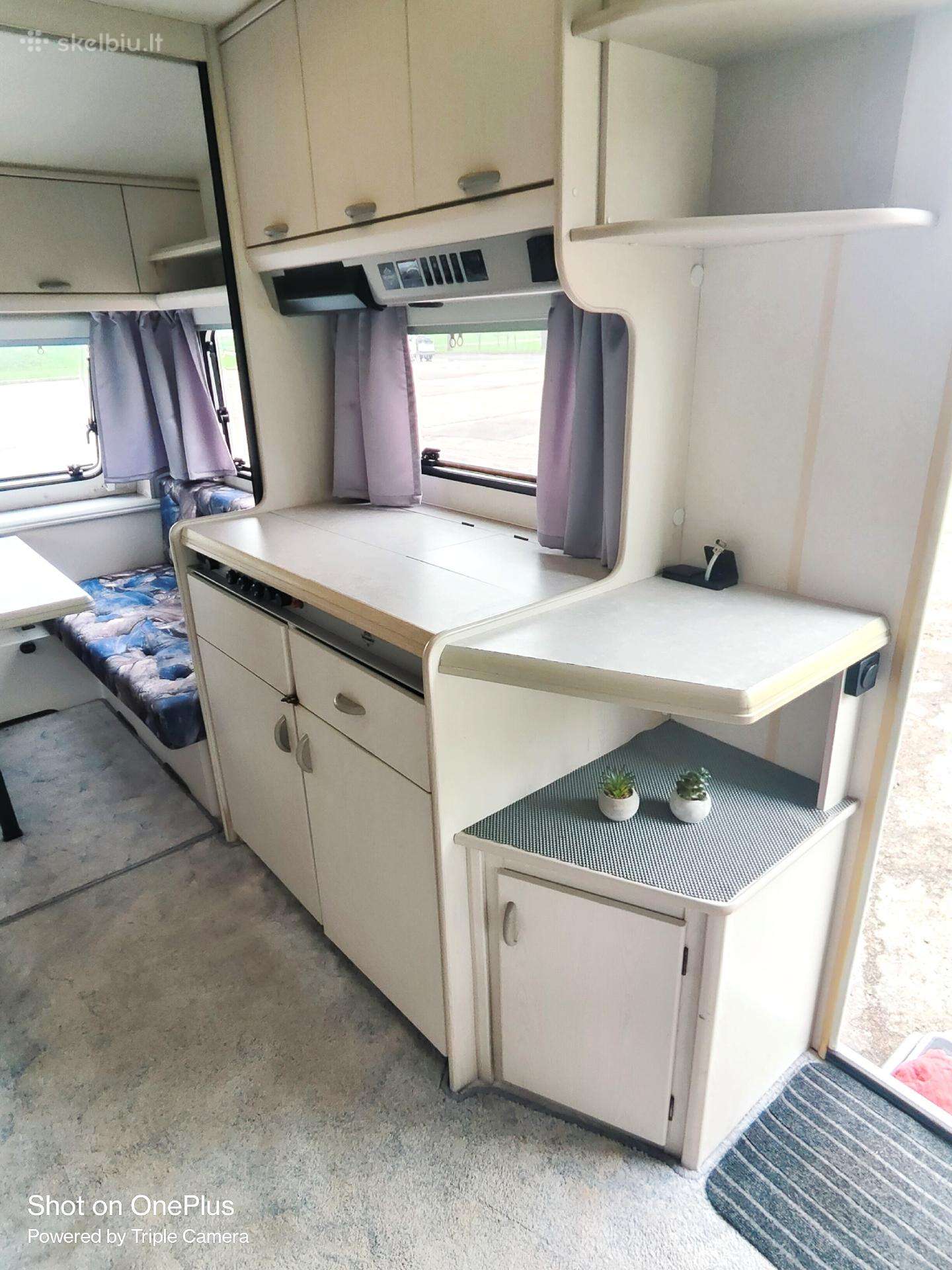 -kita- Nenurodytas, caravans