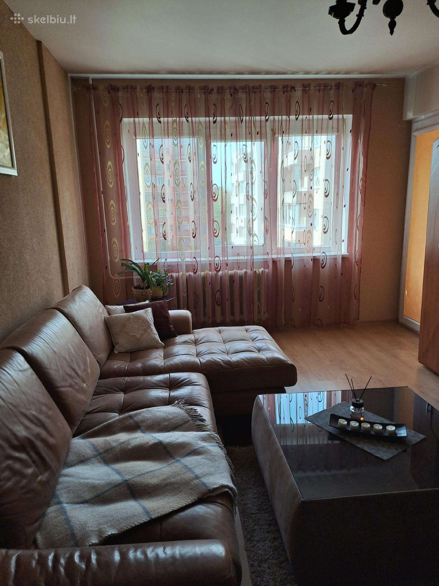 Nuomojamas 3 jų kambarių butas Vidzgirijyje