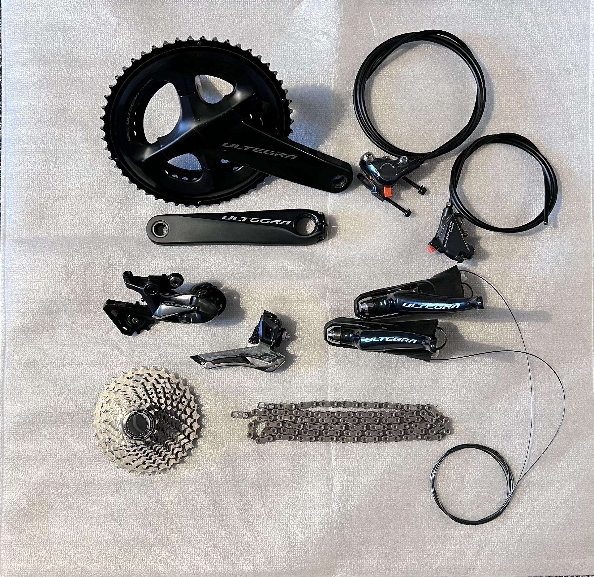 Shimano Ultegra R8000 2x11 Grupė (naudota)
