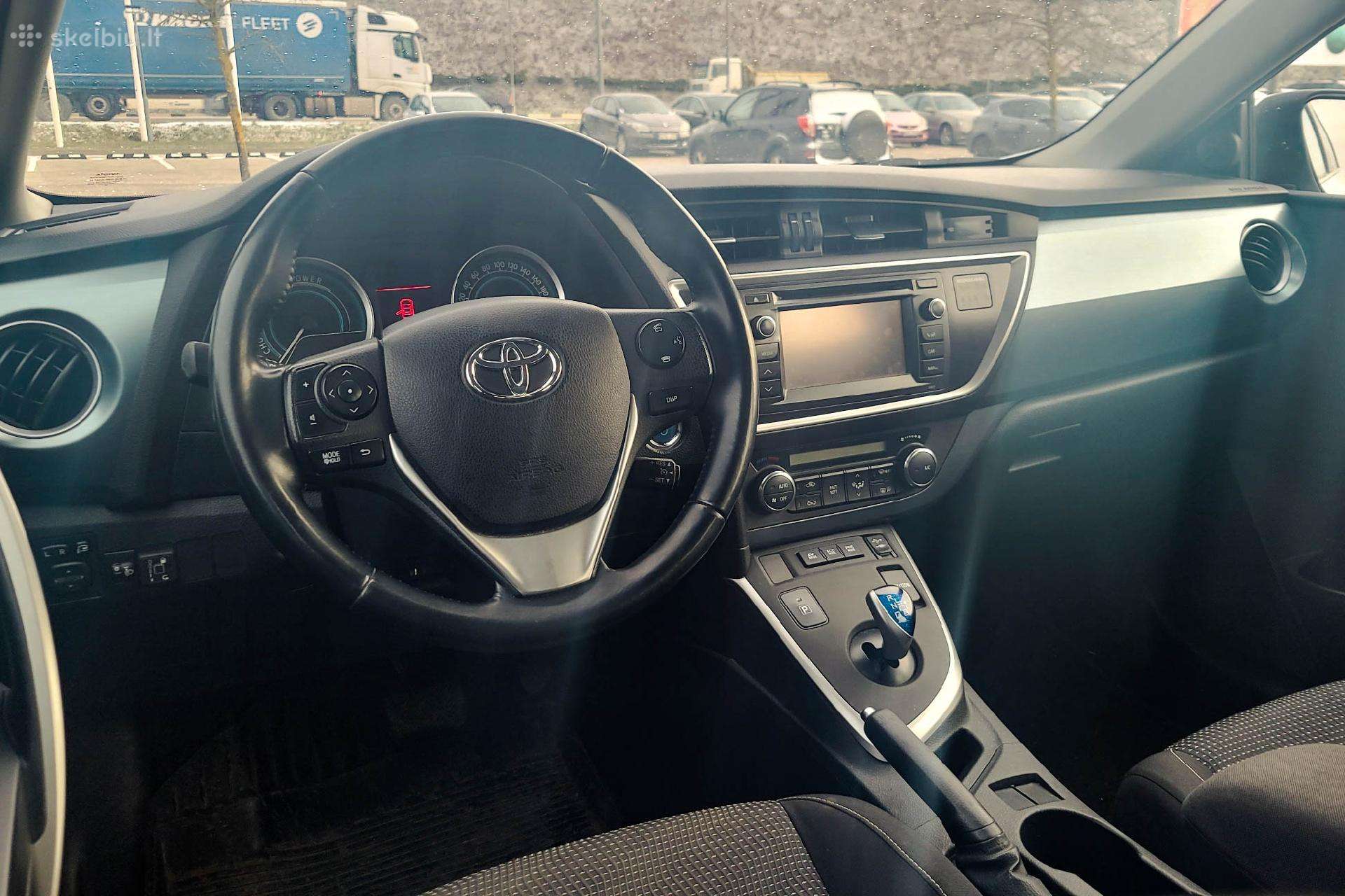 Toyota Prius, hečbekas