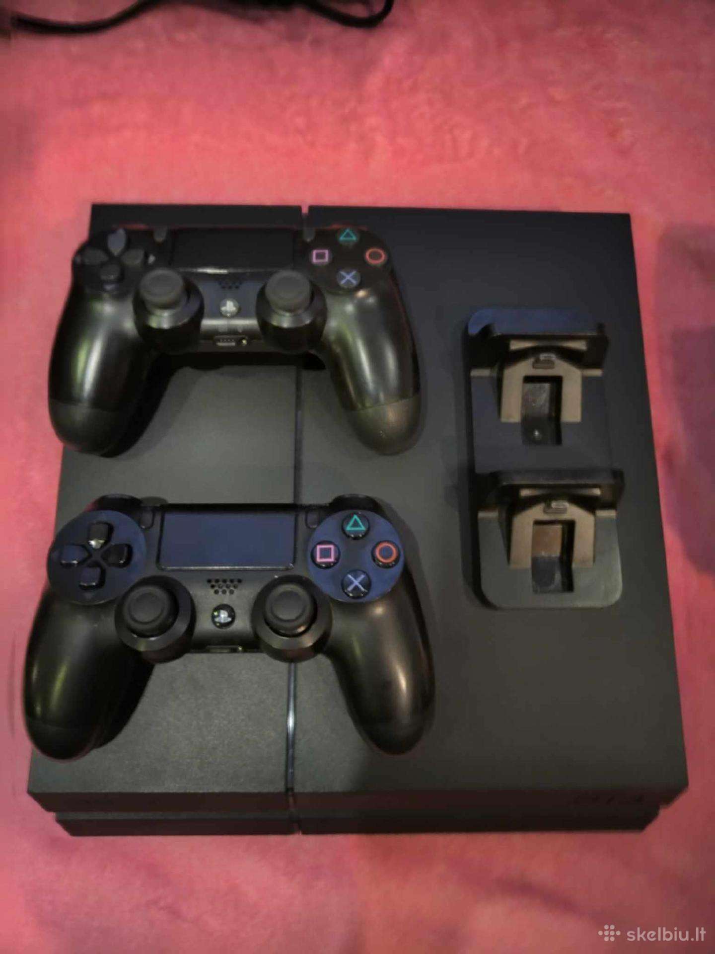 Playstation 4 slim 456gb su visais laidais ir pakr