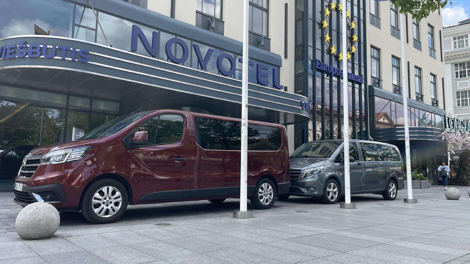 Keleivių pervežimas su vairuotoju