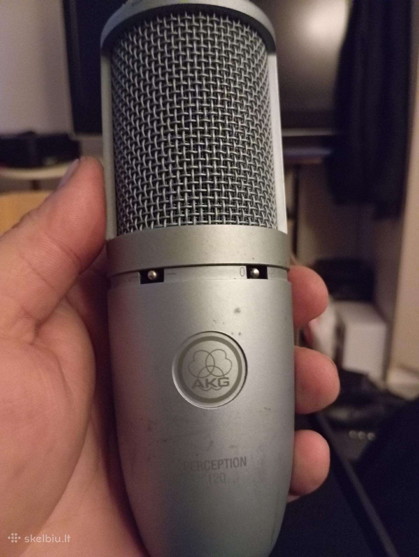 Akg p120
