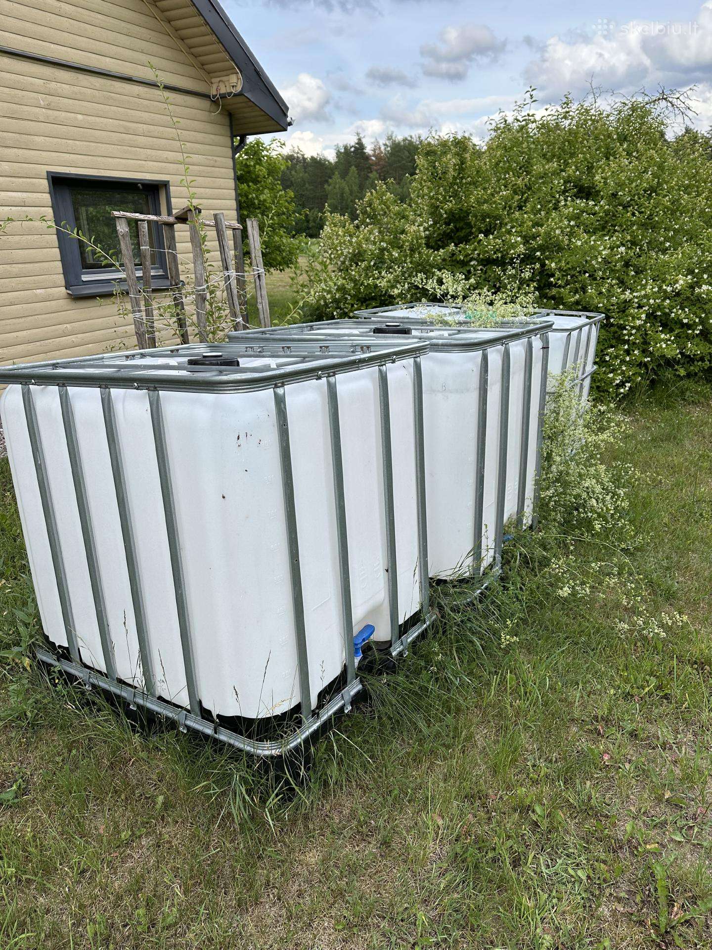 Talpos 2vnt, po 1000ltr. Svarios, po 80eur 1vnt.