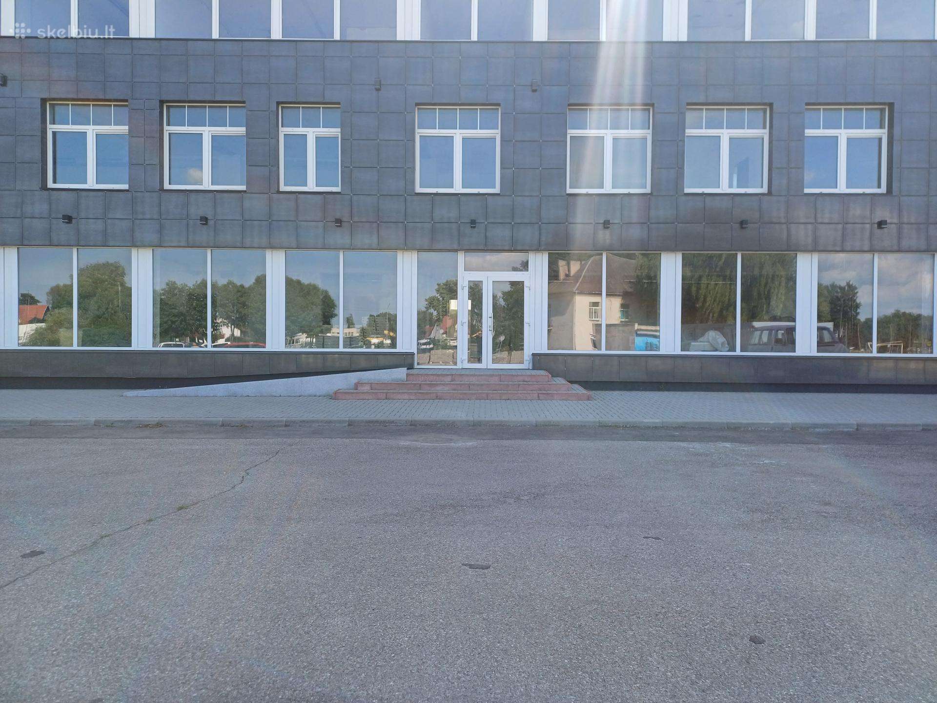 Išnuomuojamos komercinės patalpos