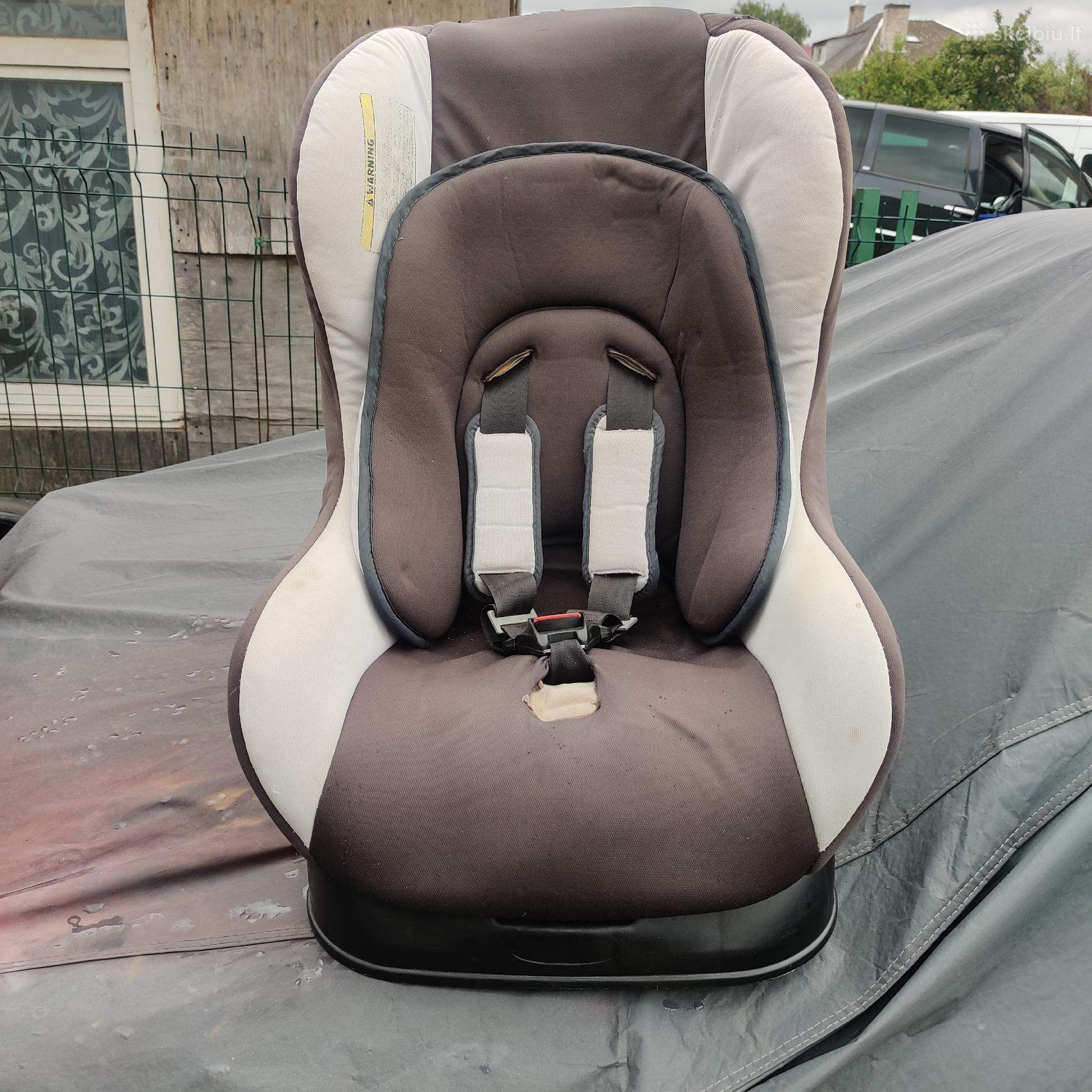Kėdutė automobilių