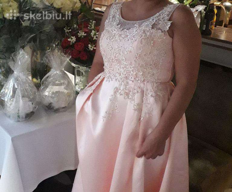 1 kartą dėvėta proginė suknelė
