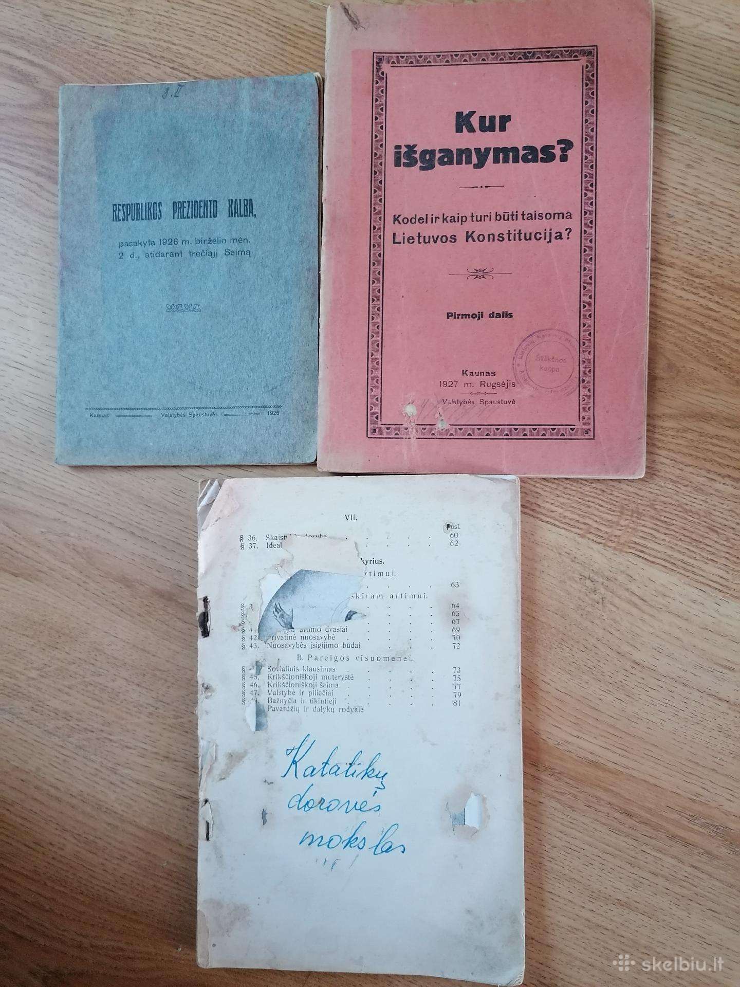 Daug senu knygų. Senos knygos vintage vintazines
