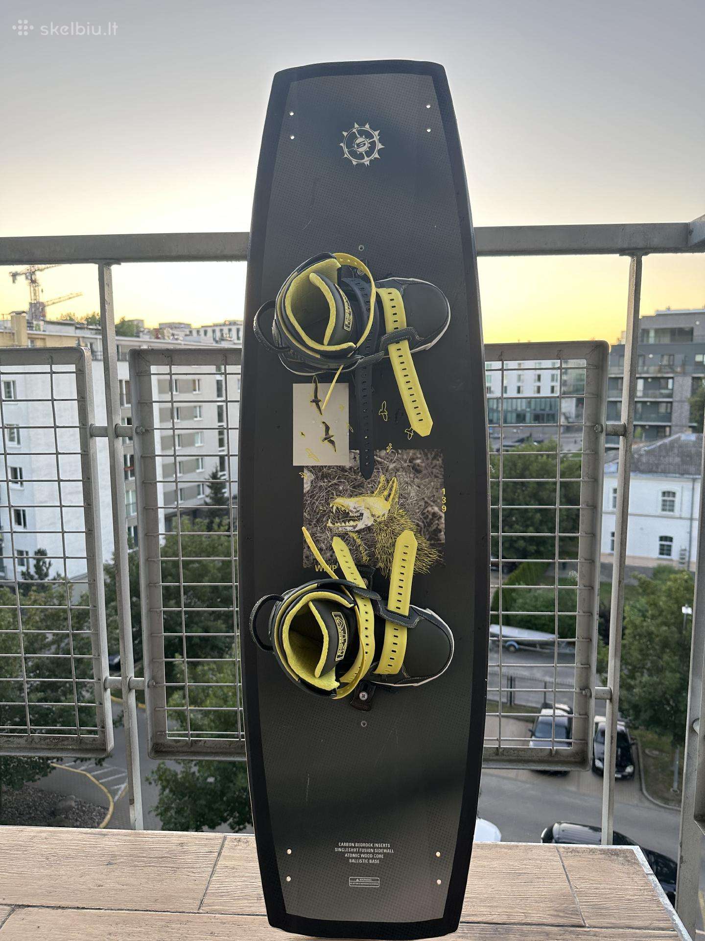 Wakeboard ir batai: Slingshot Vhip 139 2019