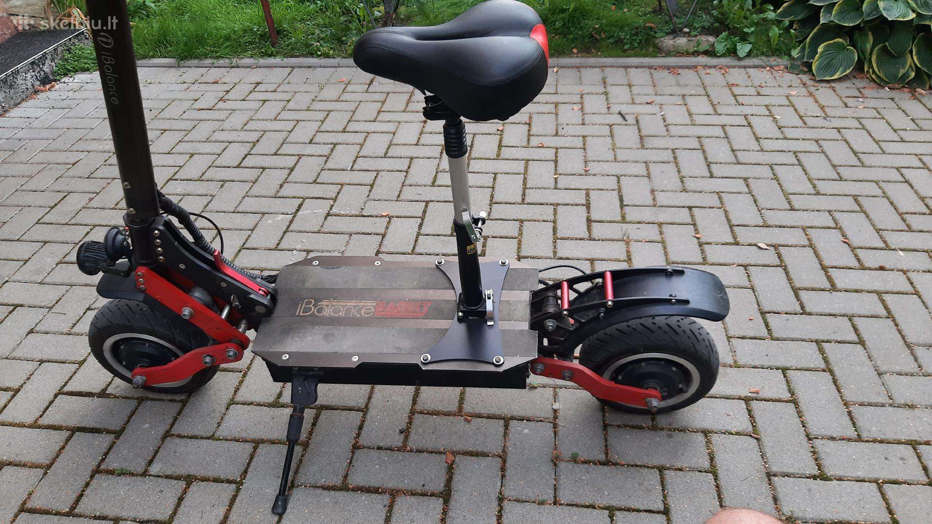 Galingas paspirtukas ibalance Bandit