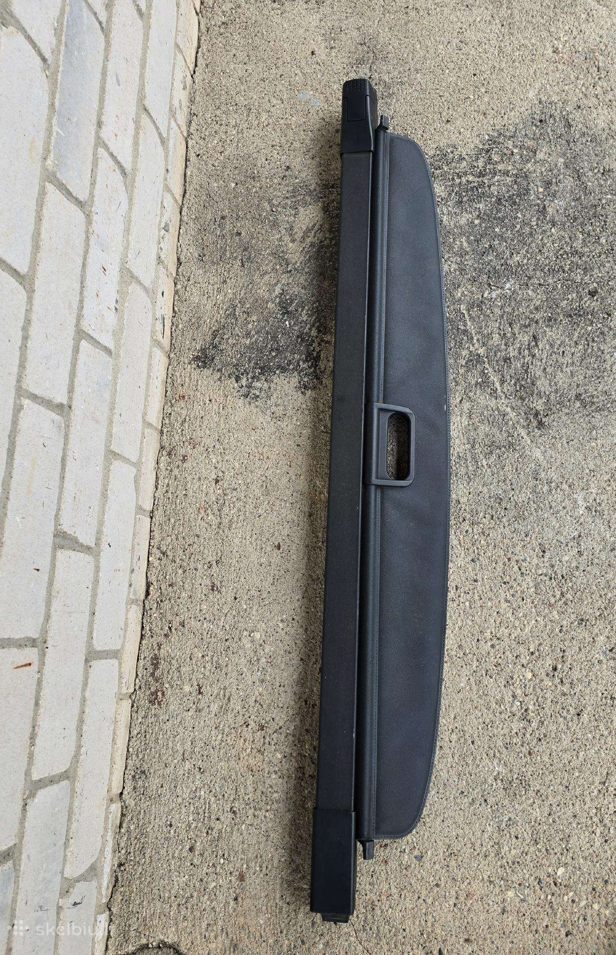 Opel Vectra bagažinės užuolaida