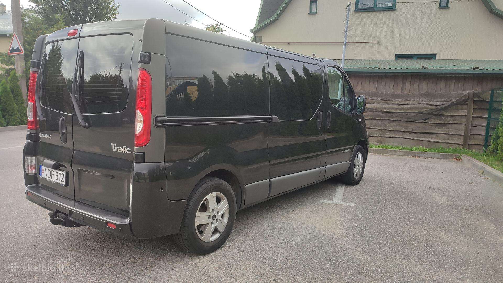 Renault Trafic, passenger minibus