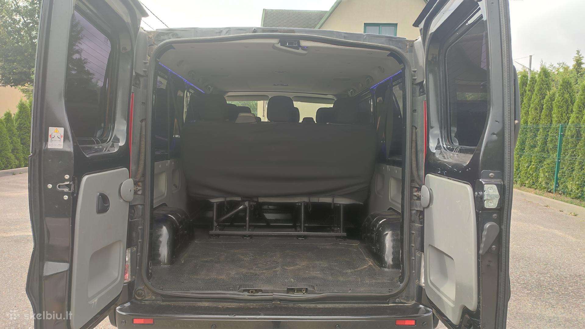 Renault Trafic, passenger minibus