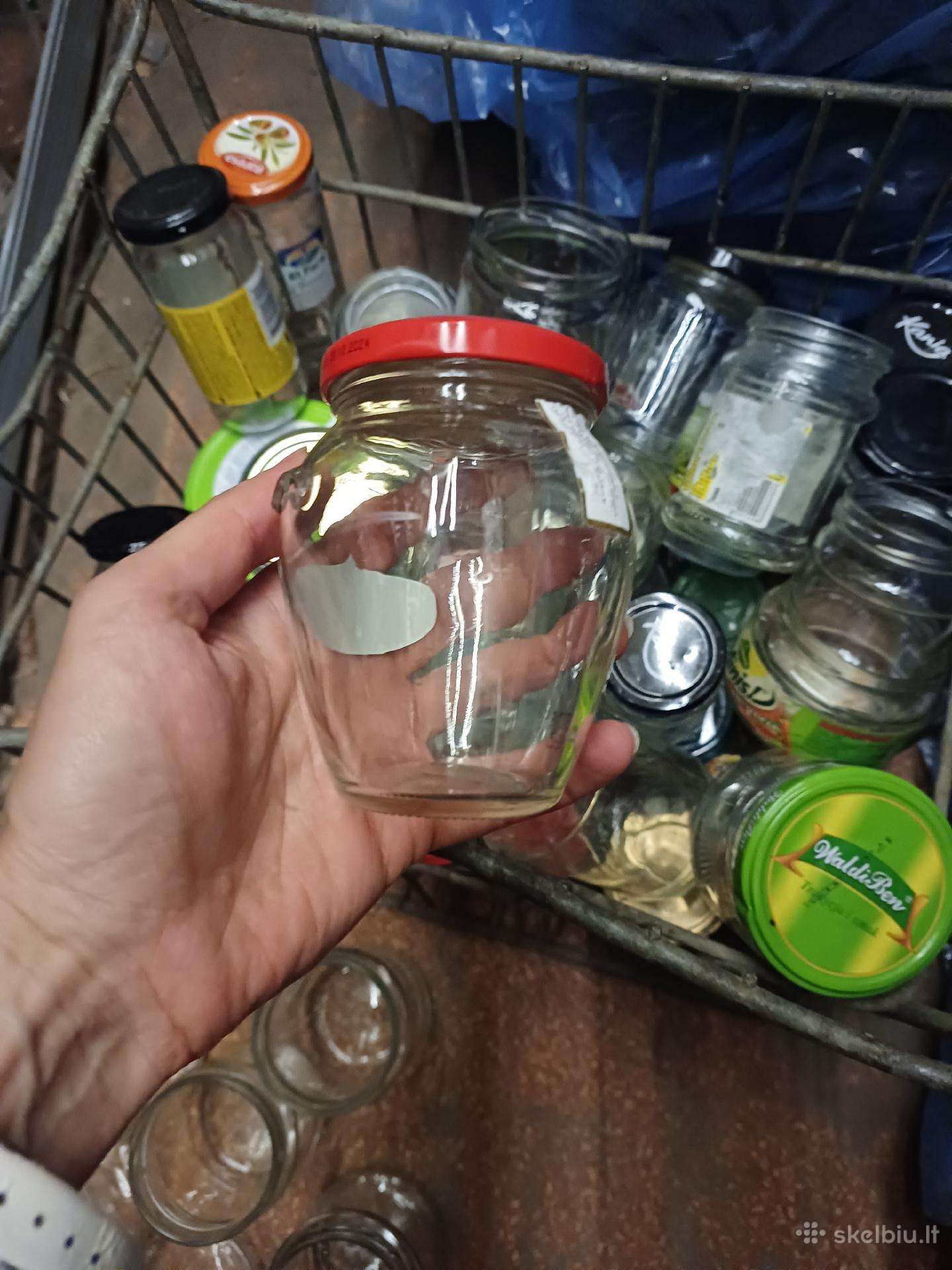 Užsukami stiklainiai