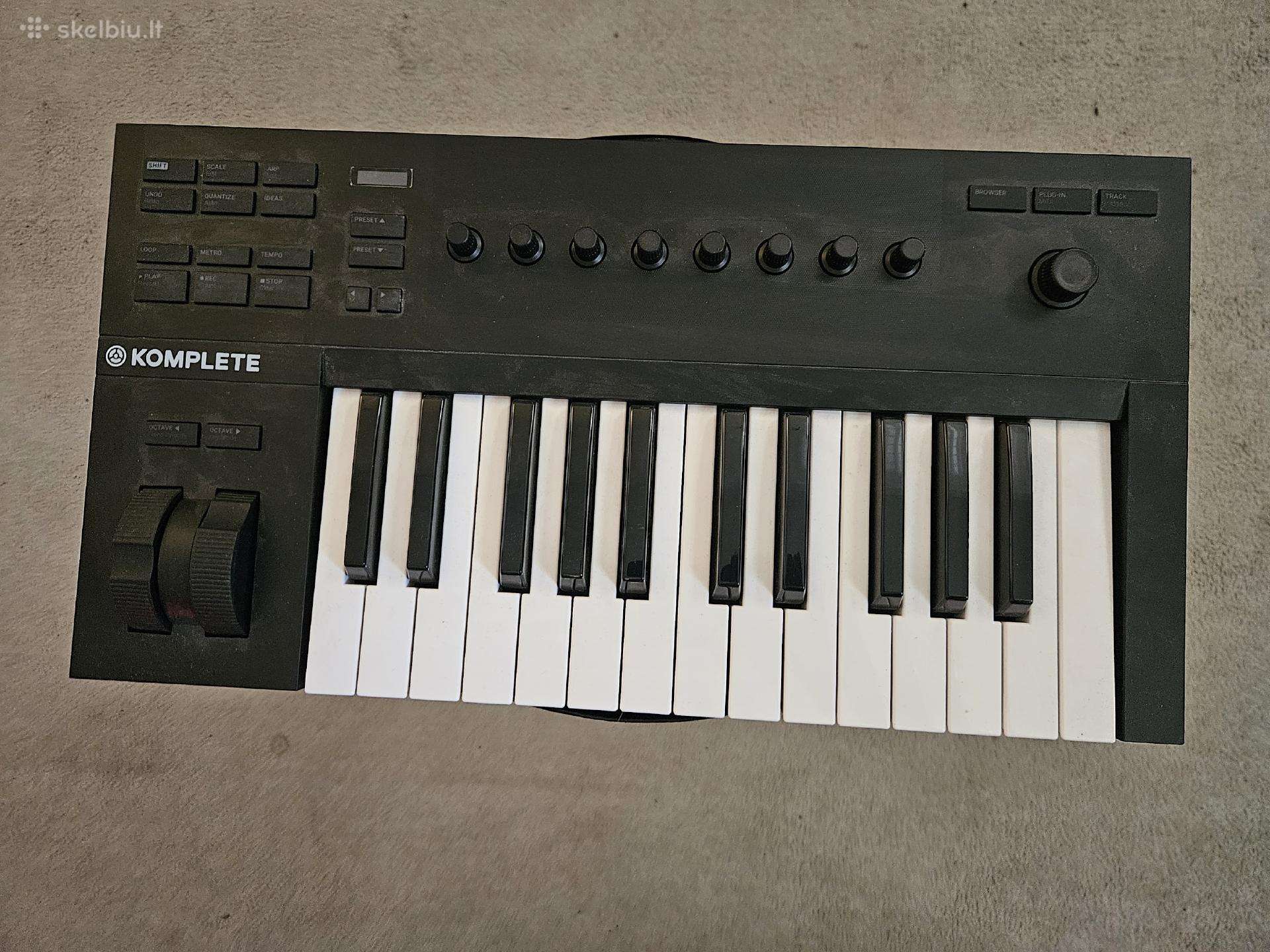 Komplete Kontrol A52
