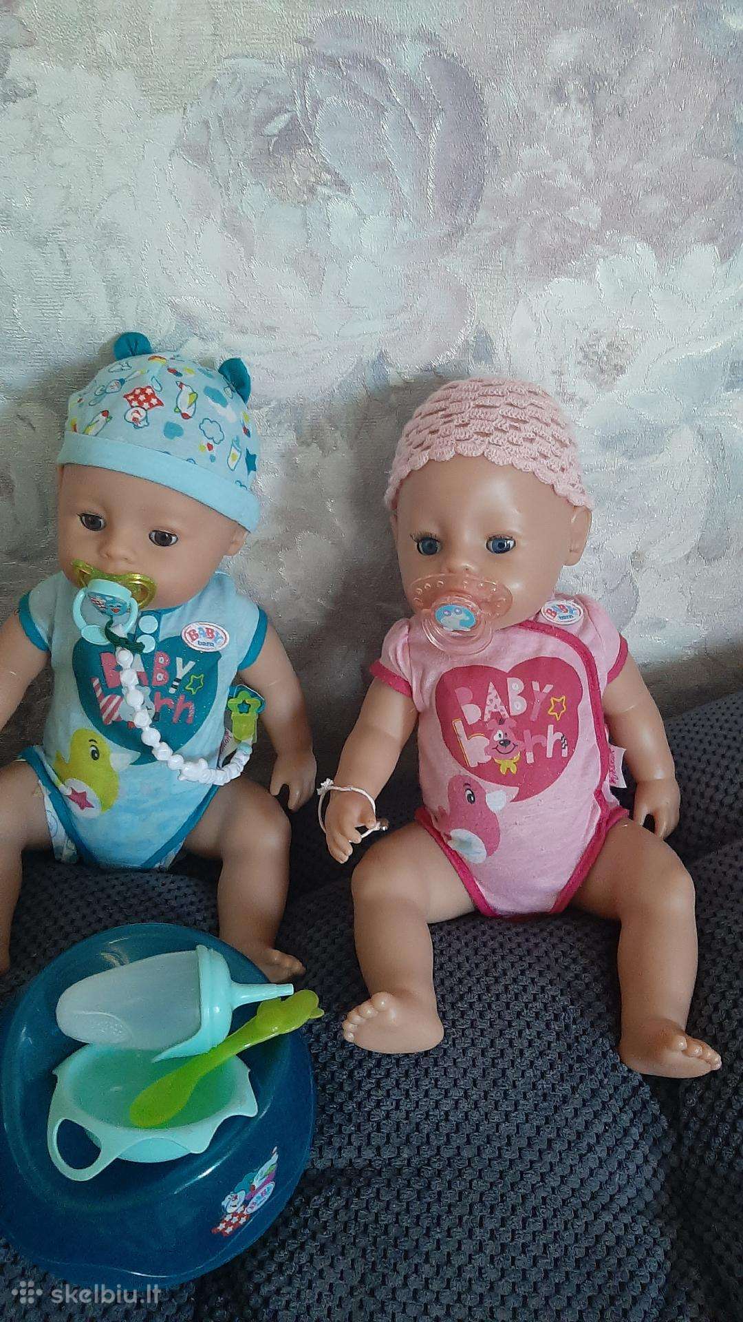 Baby born lėlės berniukas ir mergytė geria sysioja