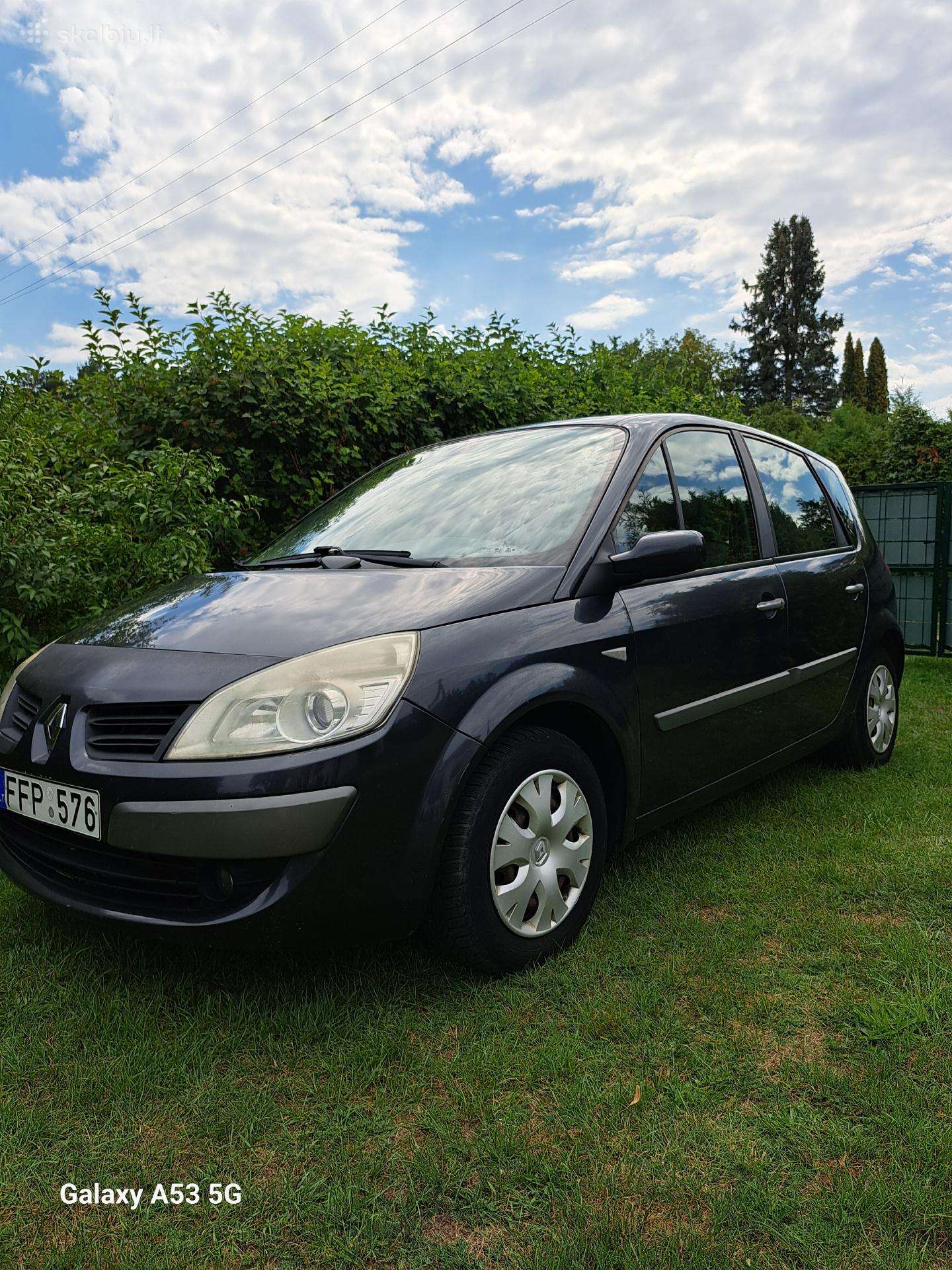 Renault scenic.