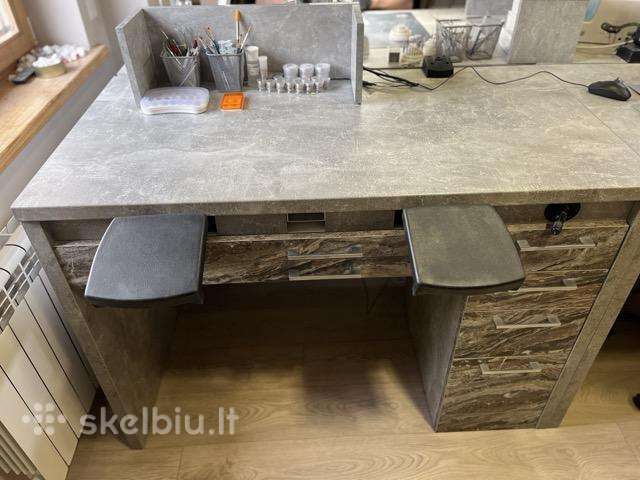 Dantų techniko stalas