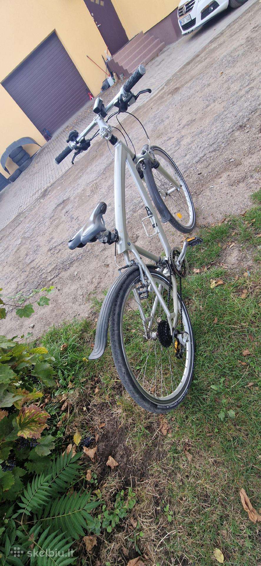 Miesto dviratis UNIVERSAL 26″