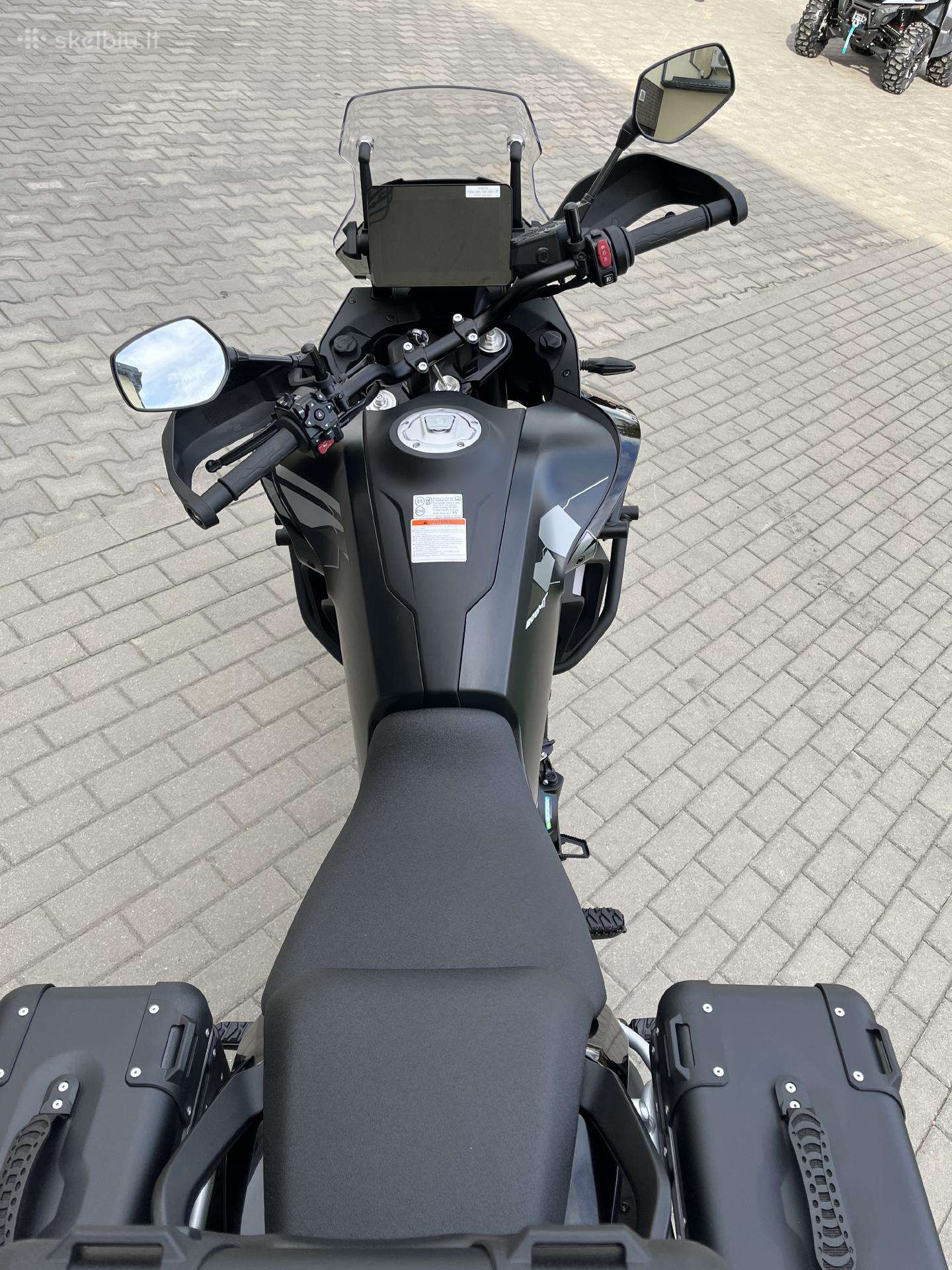 CFMOTO 800 Explore 799cc, touring / sport touring