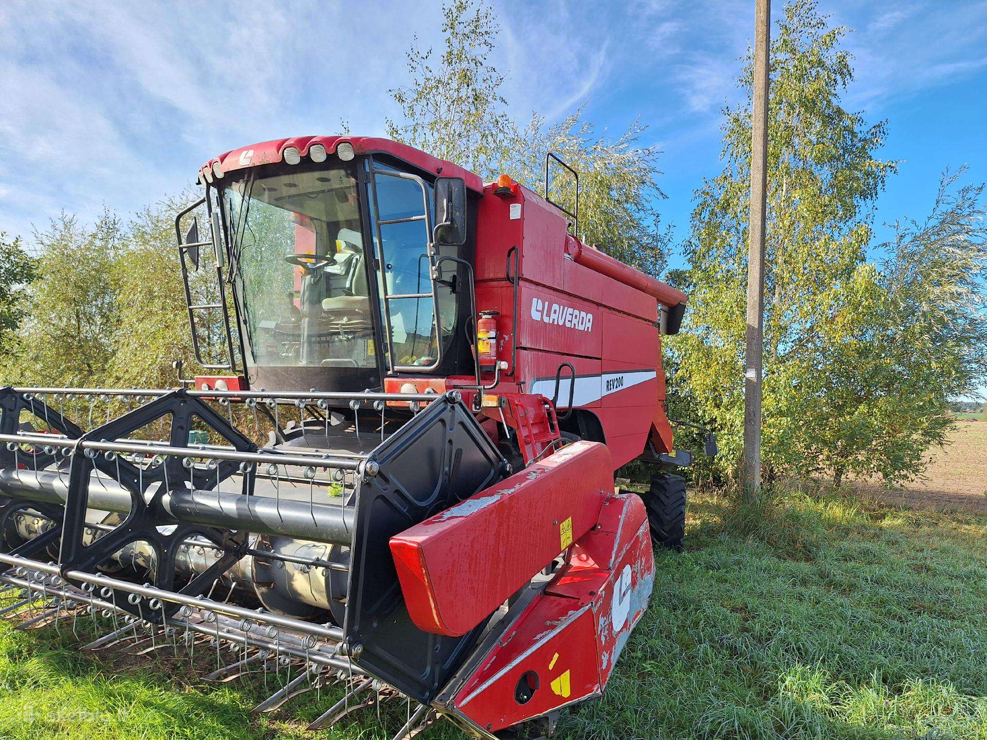 Laverda 200, combine harvesters