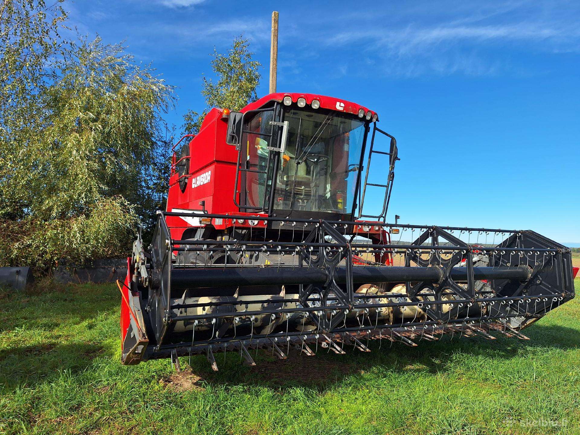 Laverda 200, combine harvesters