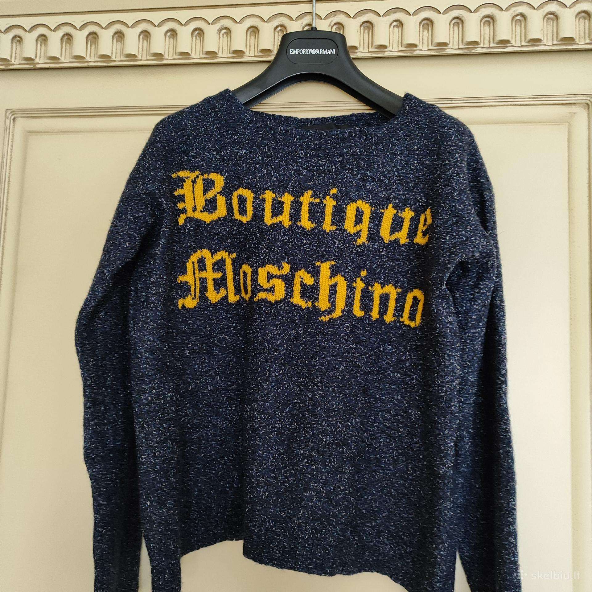 Moschino megžtukas.
