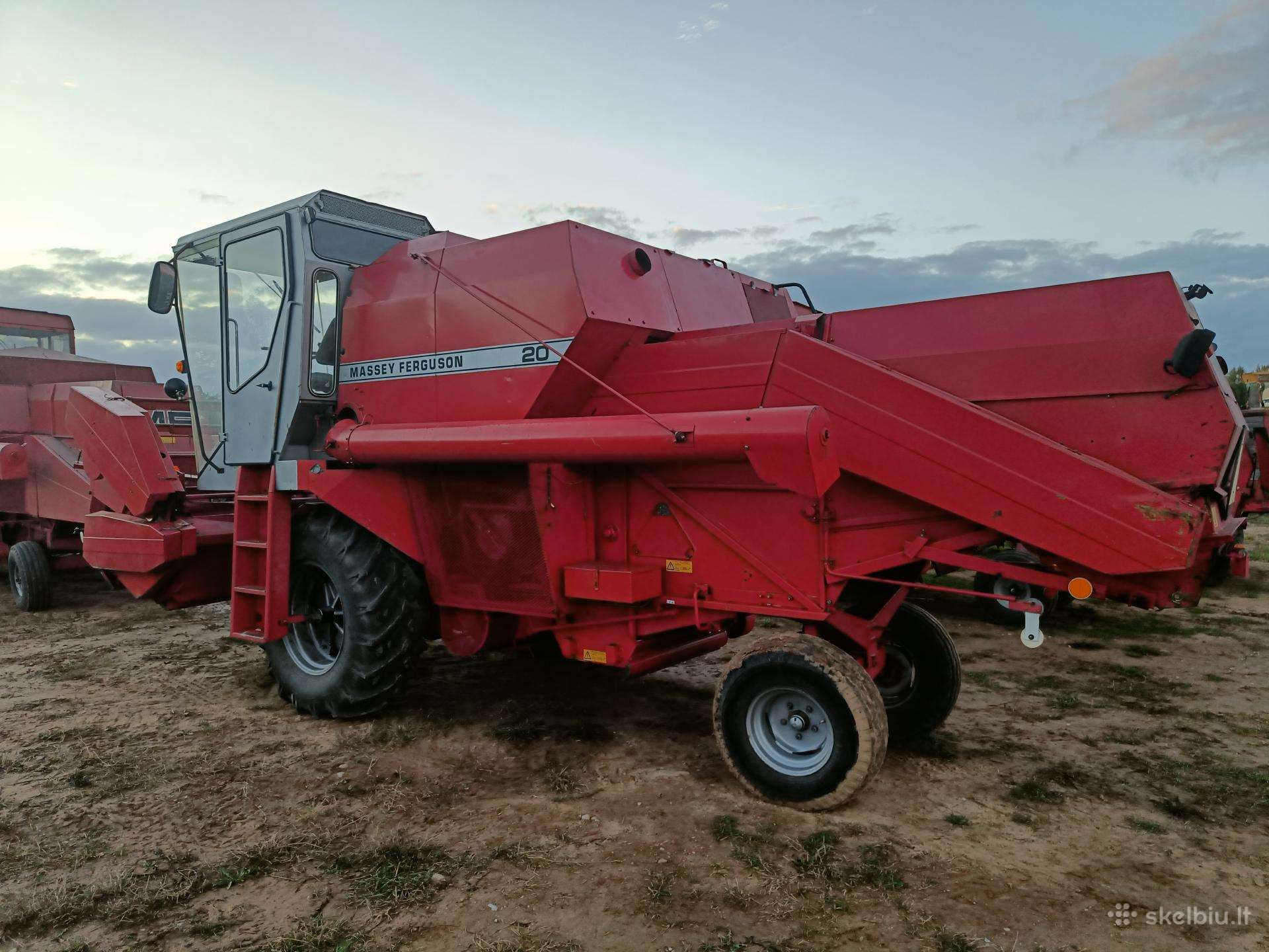 Massey Ferguson 20, combine harvesters 1990 m., | A26856701