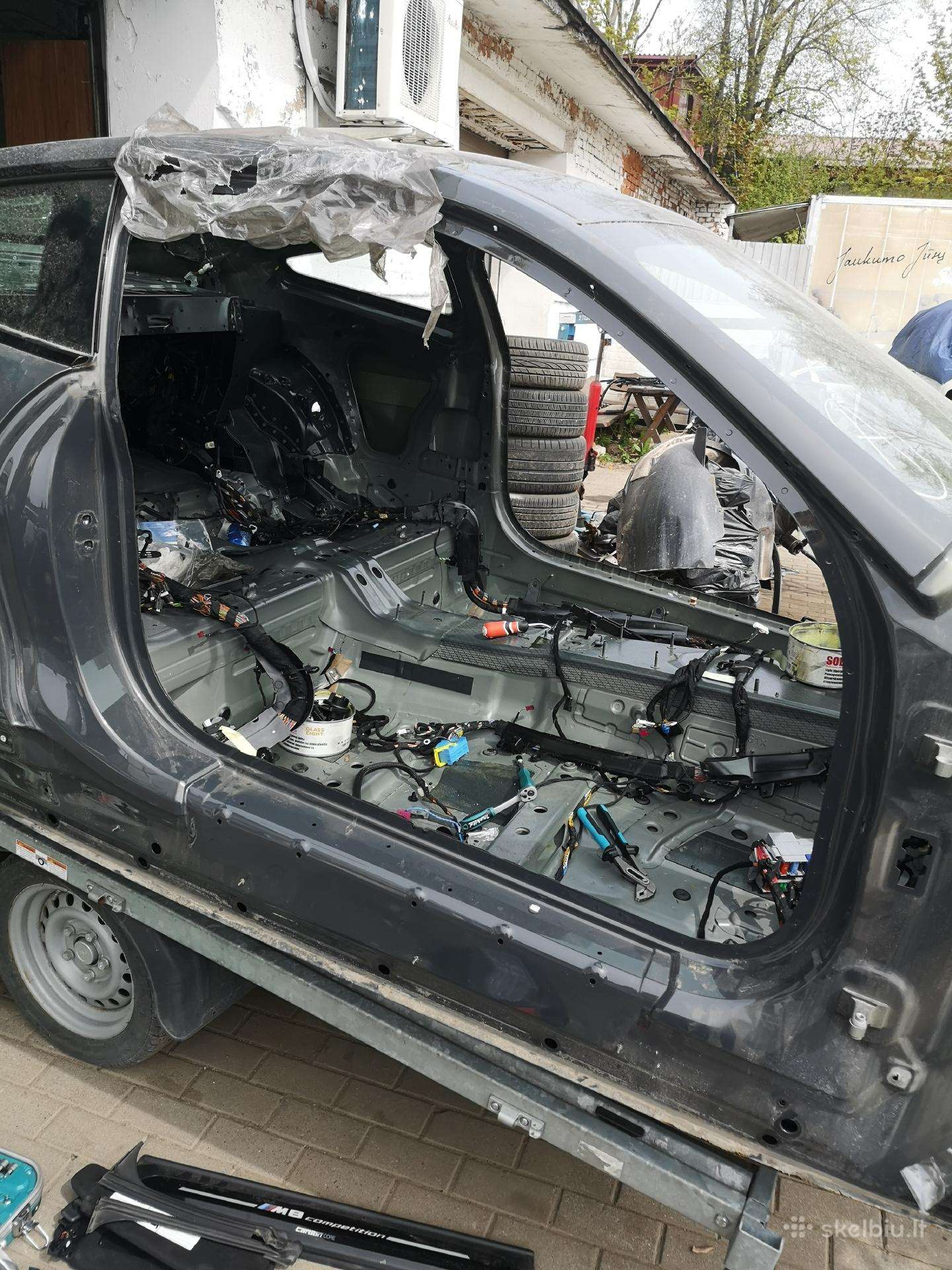Automobilio salono darbai