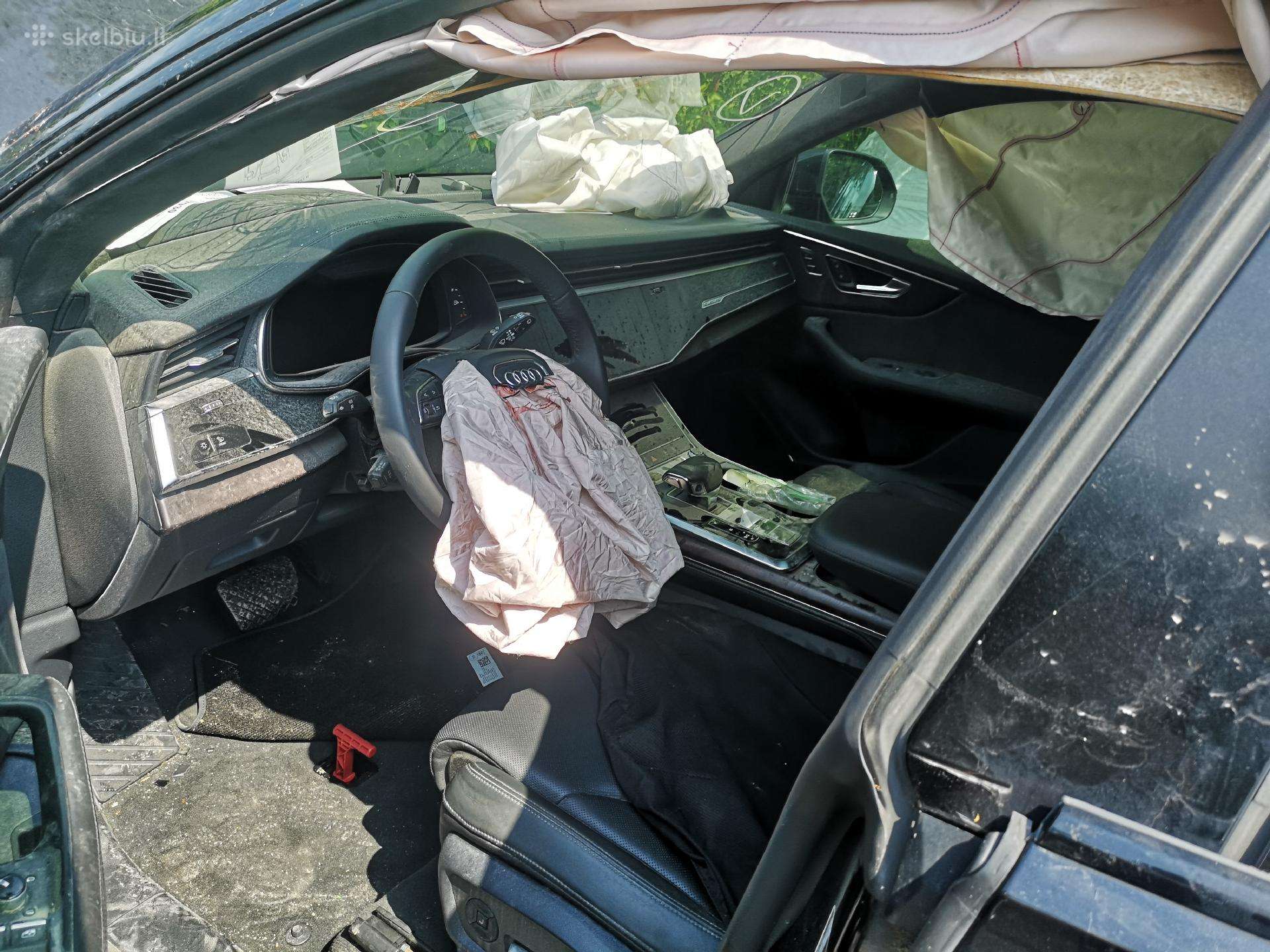 Automobilio salono darbai