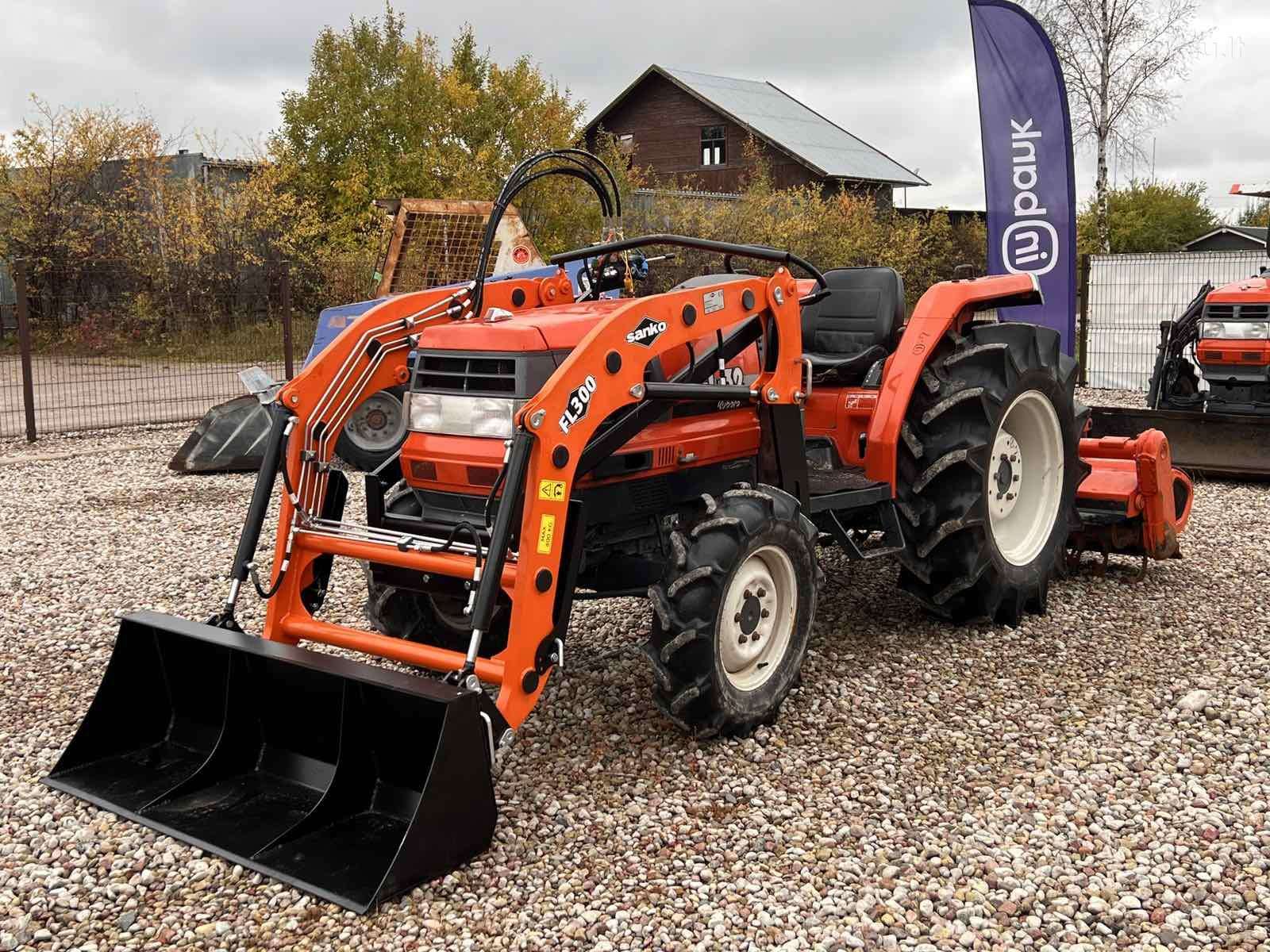 Kubota, tractors