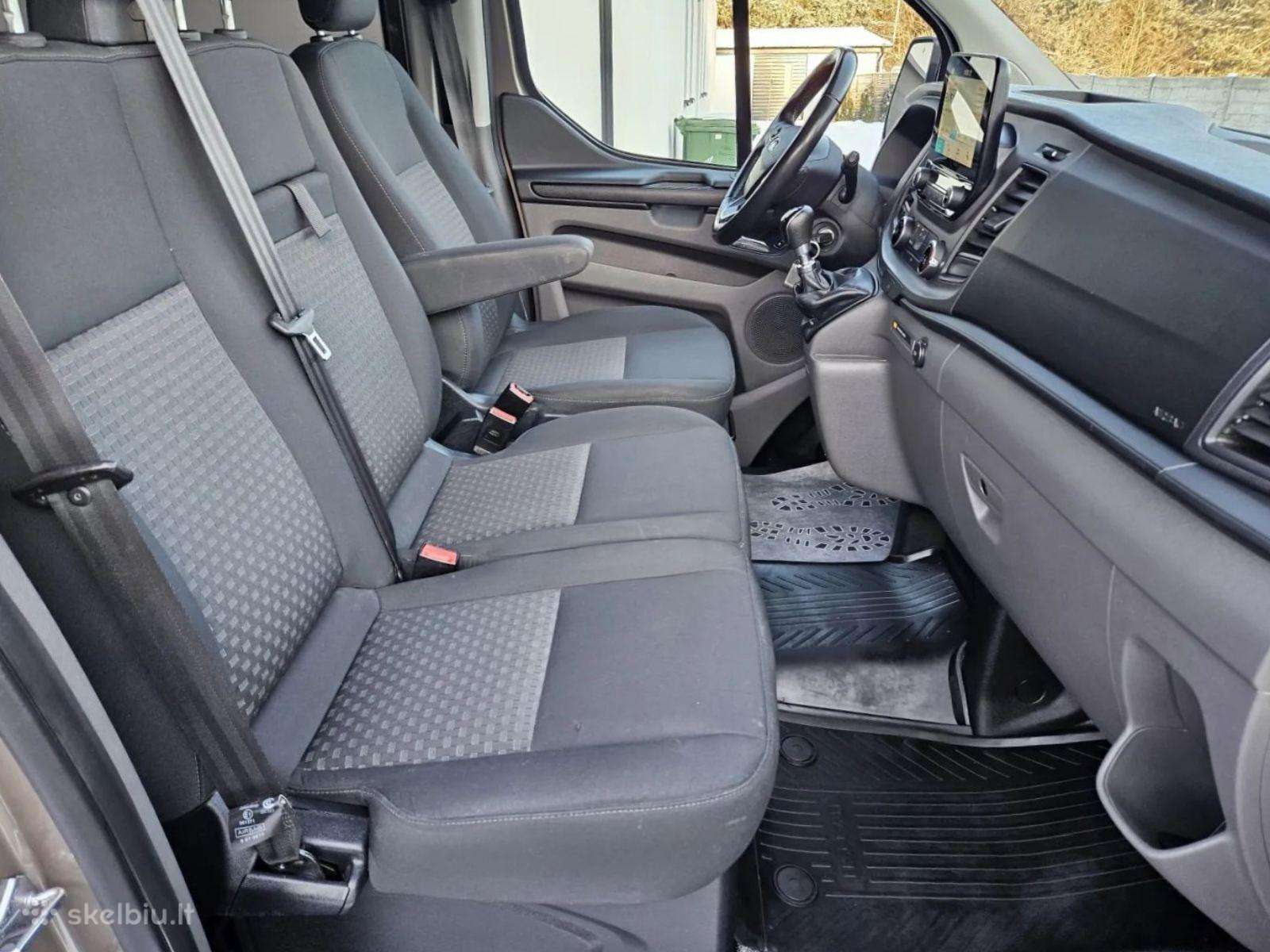 Ford Transit Custom, passenger minibus