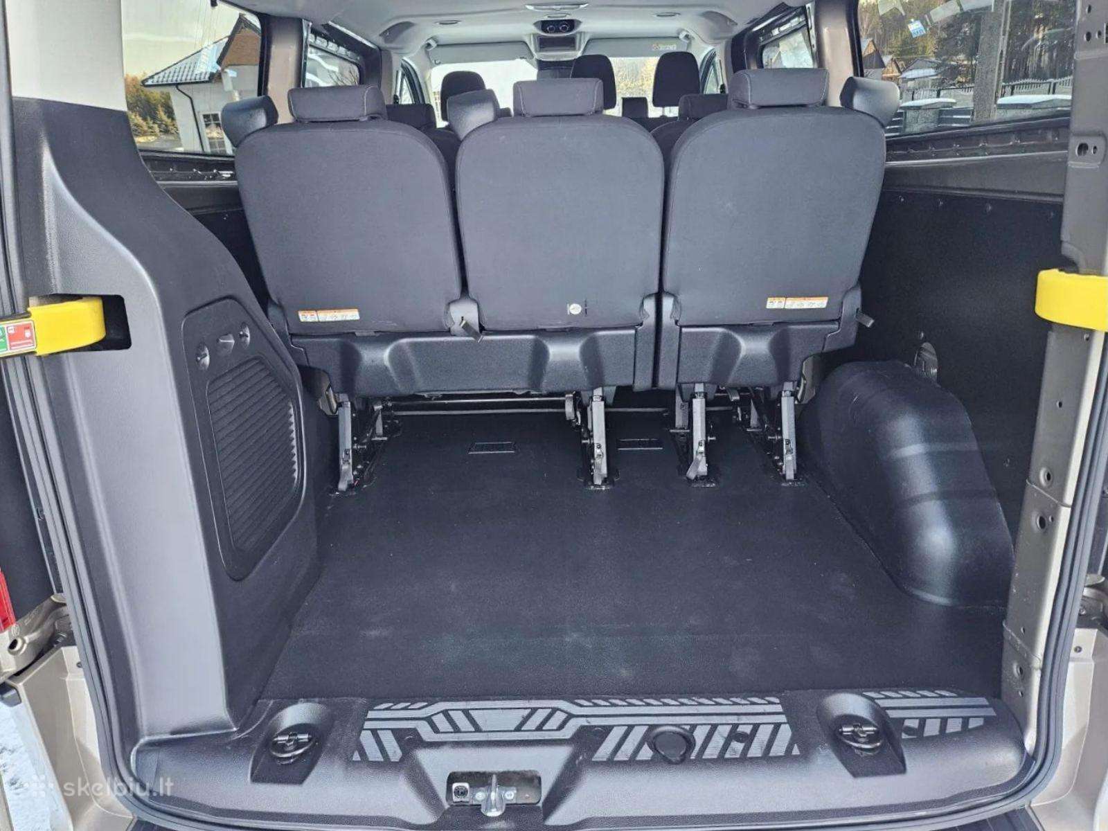 Ford Transit Custom, passenger minibus