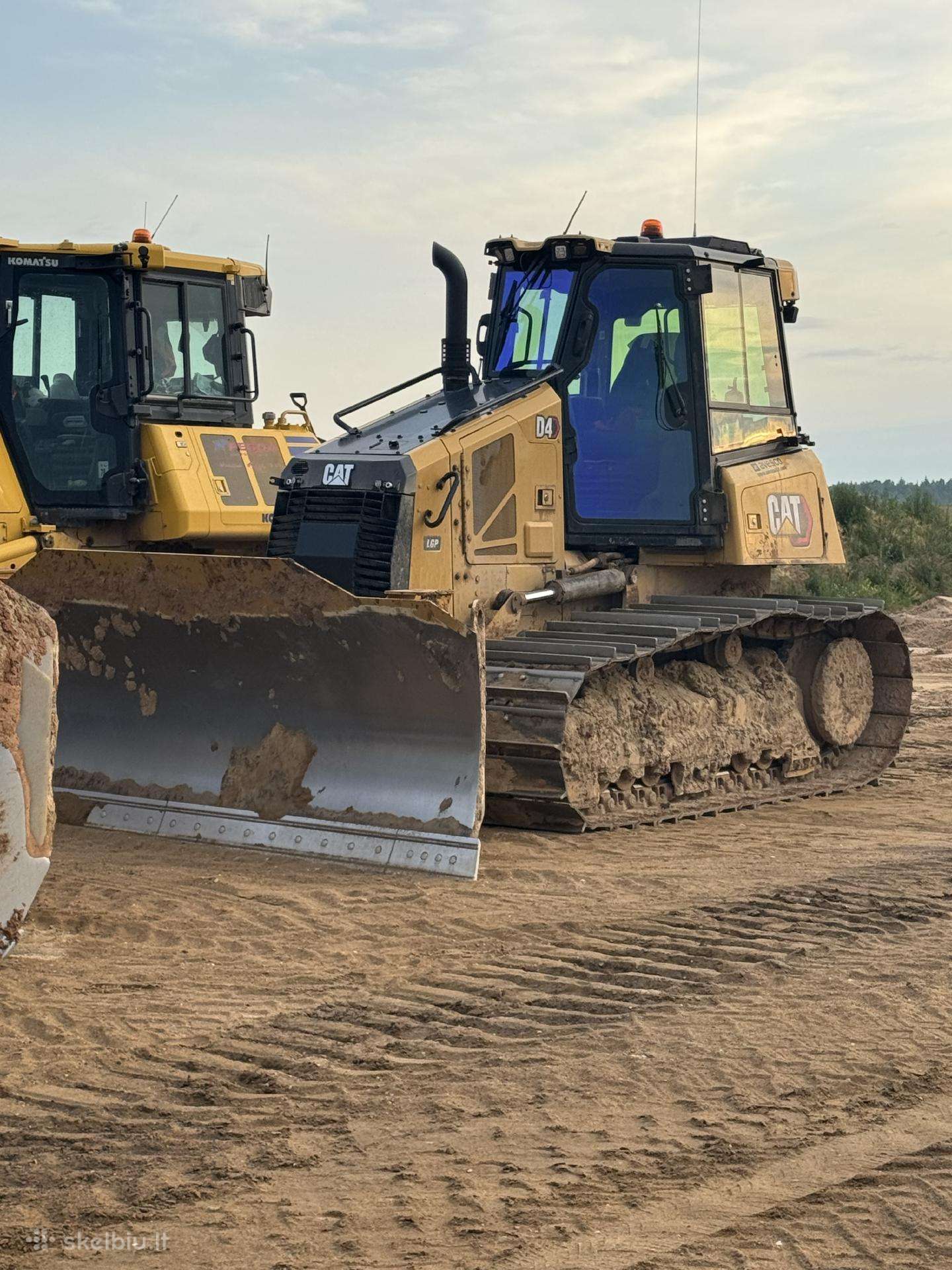Cat D4, statybos transporto nuoma