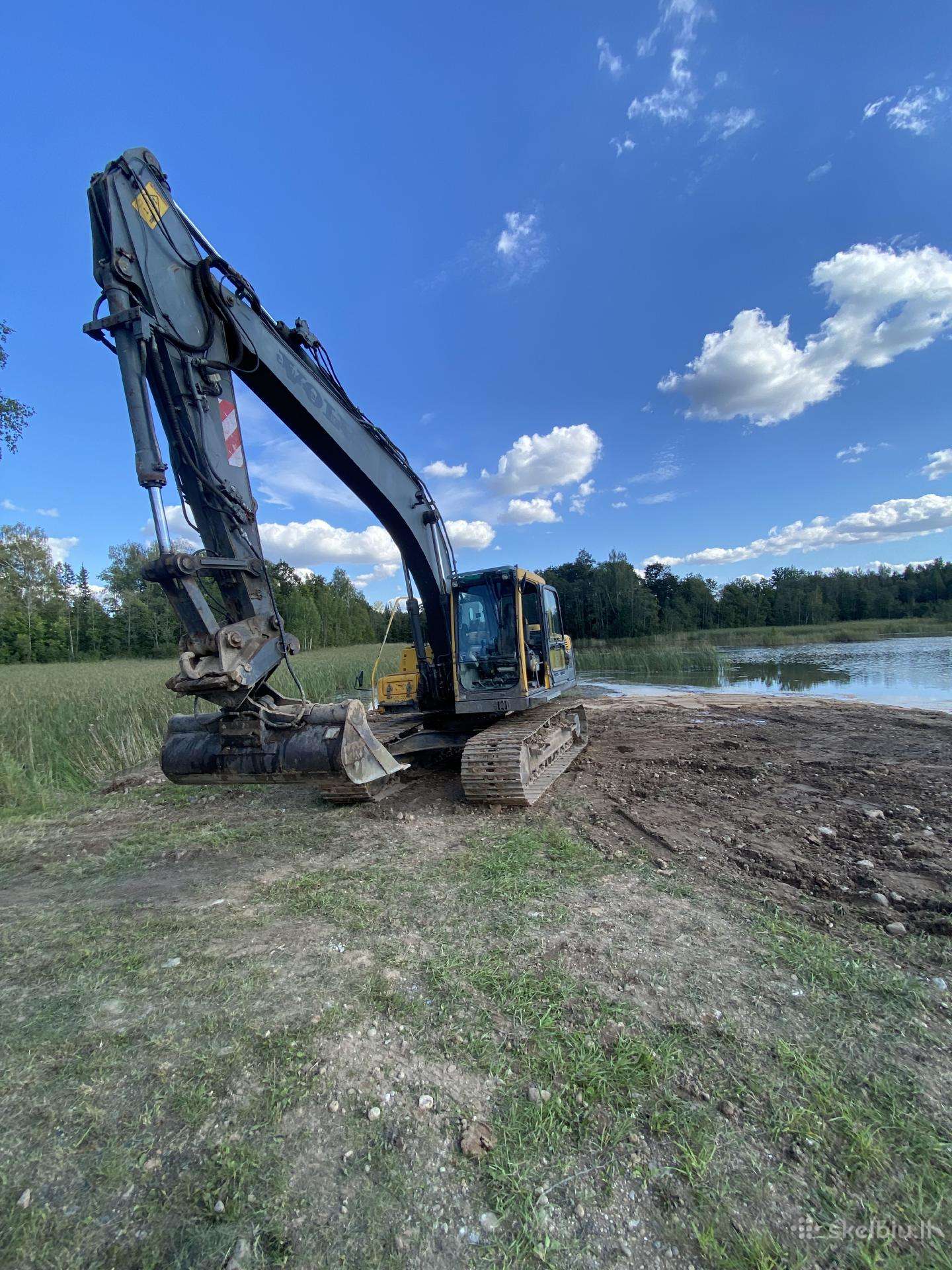 Kubota U-37, sunkvežimių nuoma