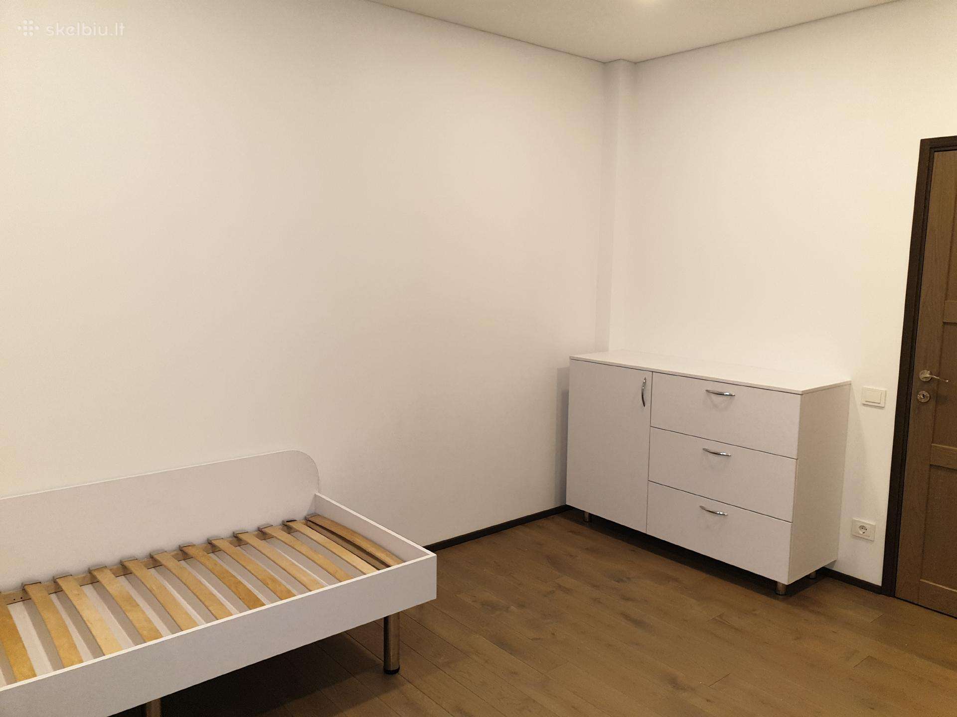 Individualūs baldai vaikų kambariui už mažą kainą