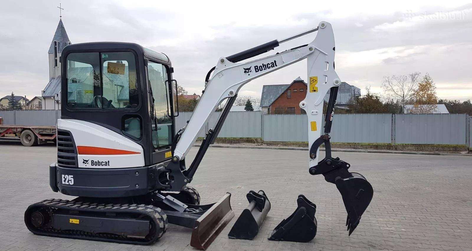 Bobcat, statybos ir kelių tiesimo technika