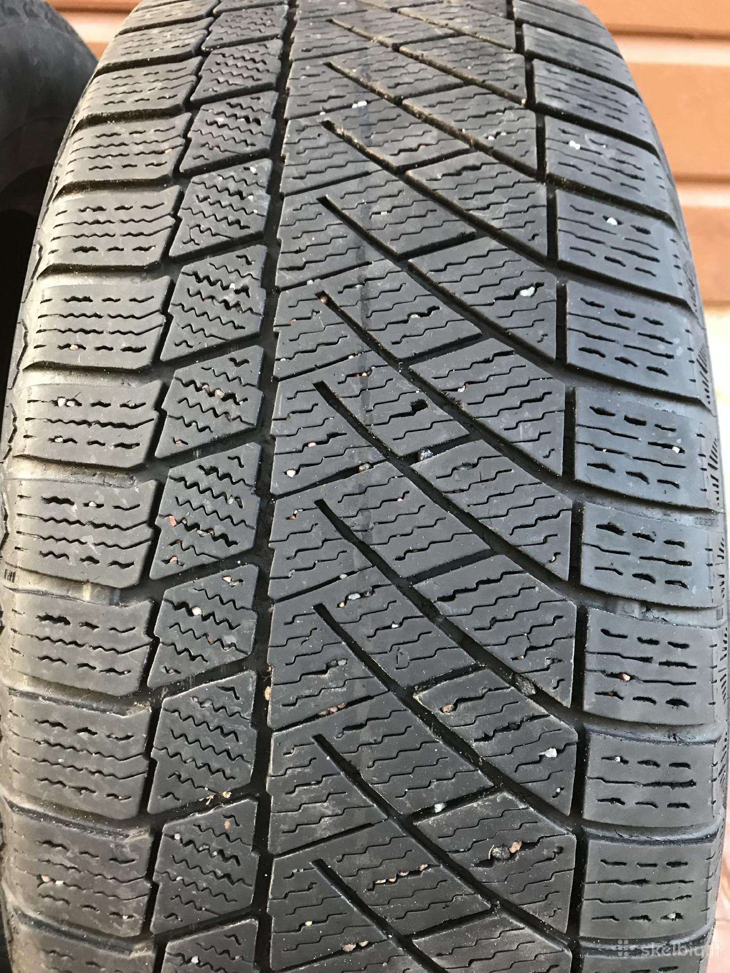 Parduodu ziemines 225x60xr18 padangas