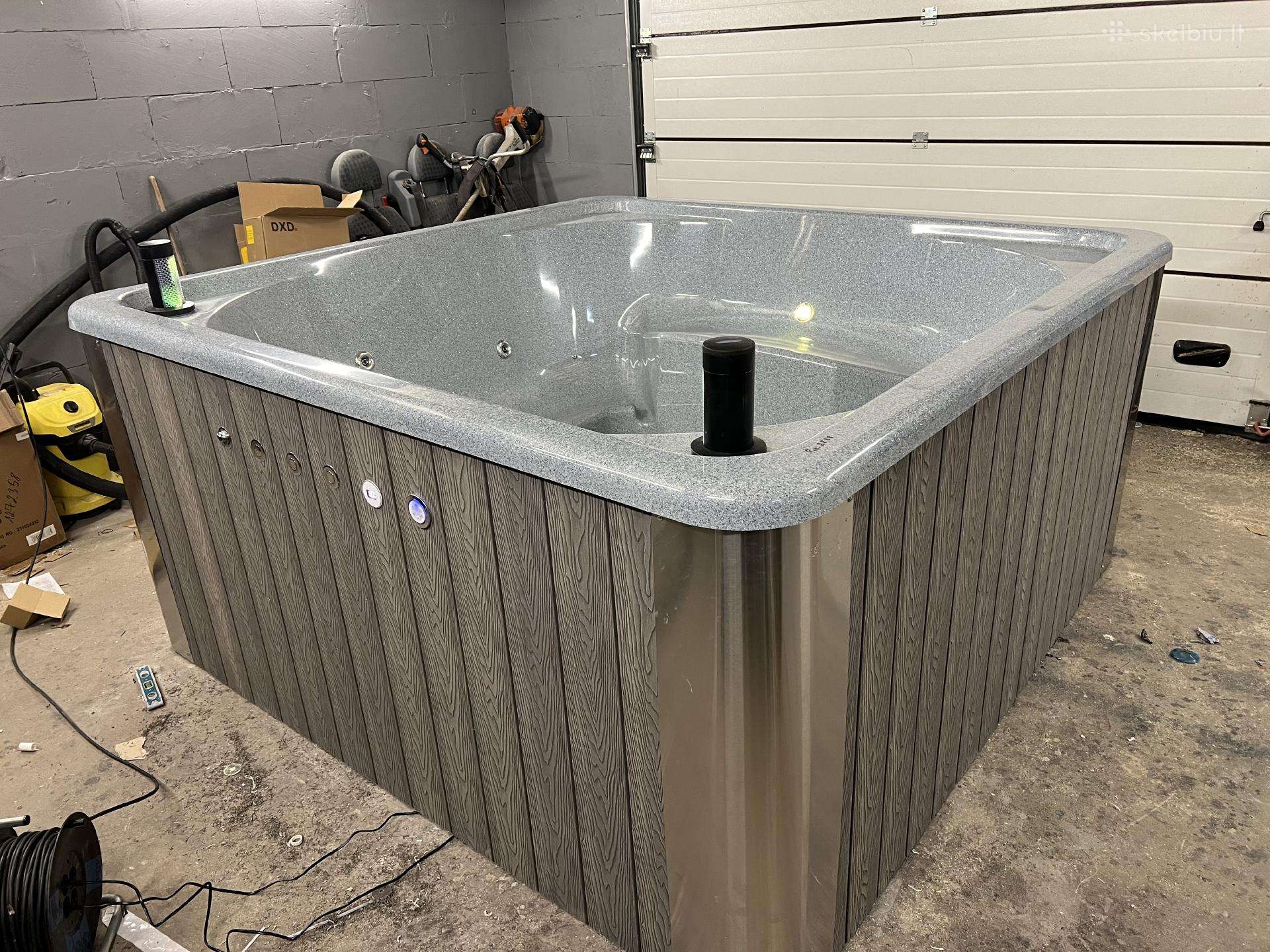 Jacuzzi