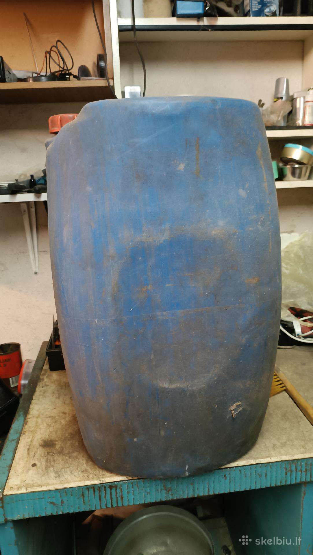 100 ltr plastikinė talpa.turiu 2 vnt.