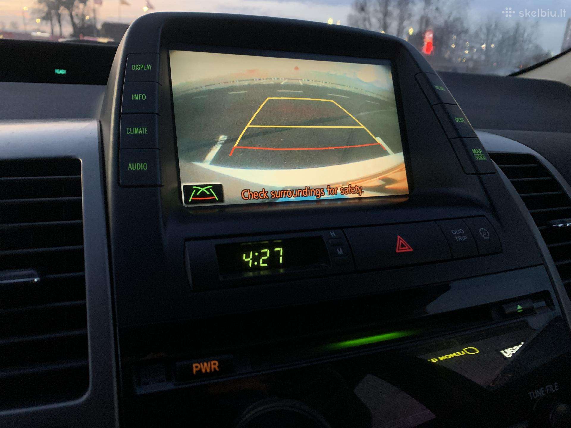Toyota Prius, Минивэн