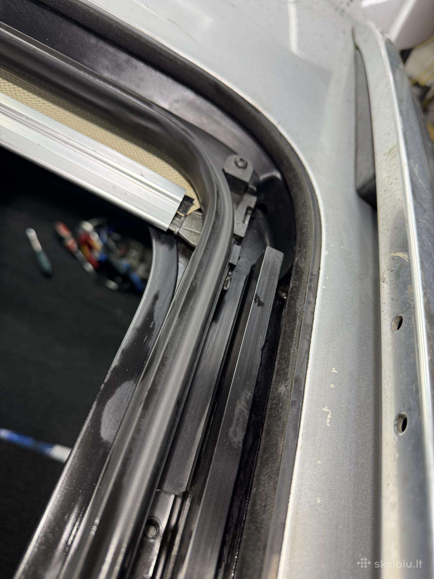 Automobilio salono darbai