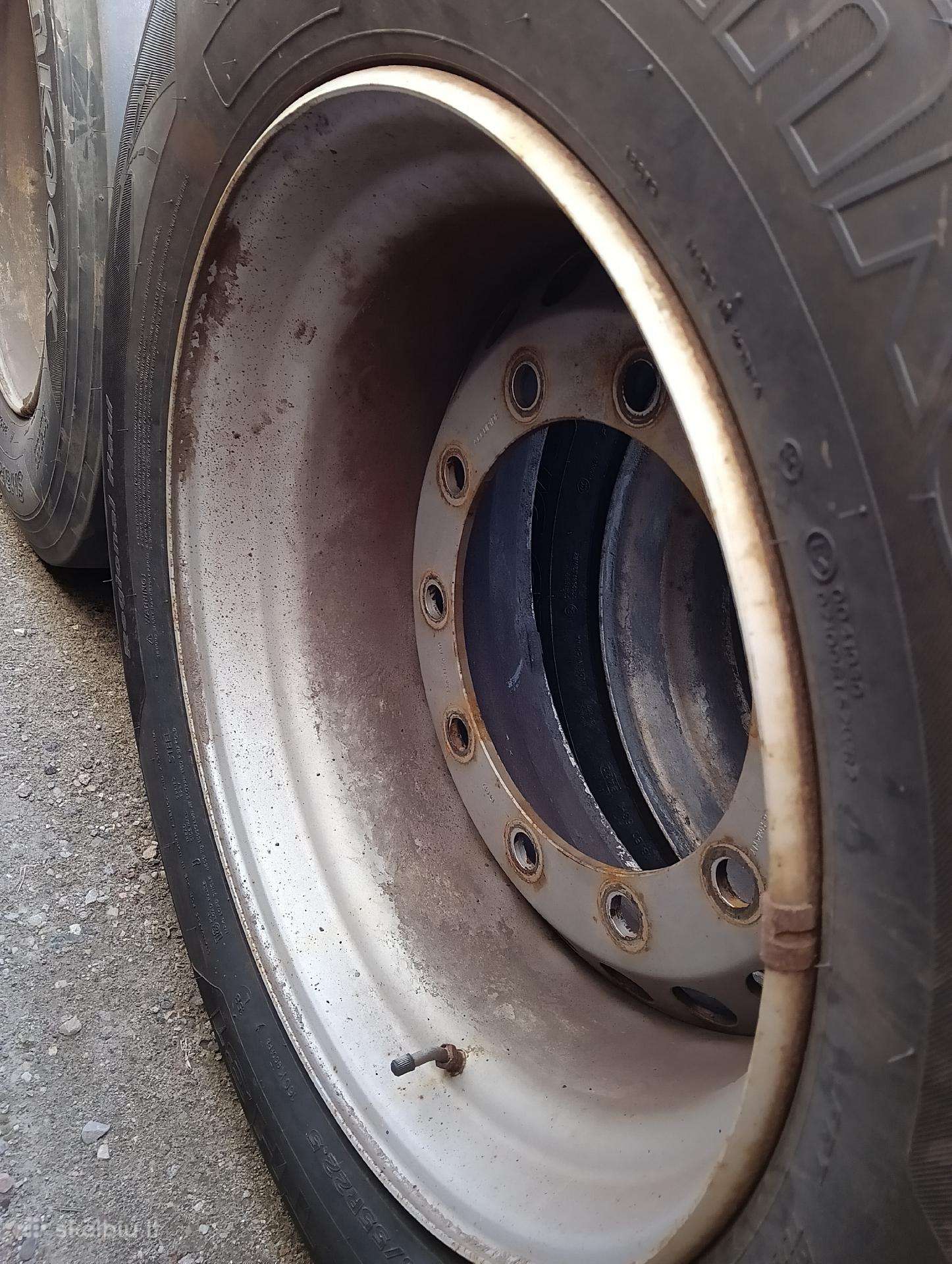 -Kita-, universalios 385/65 R22,5