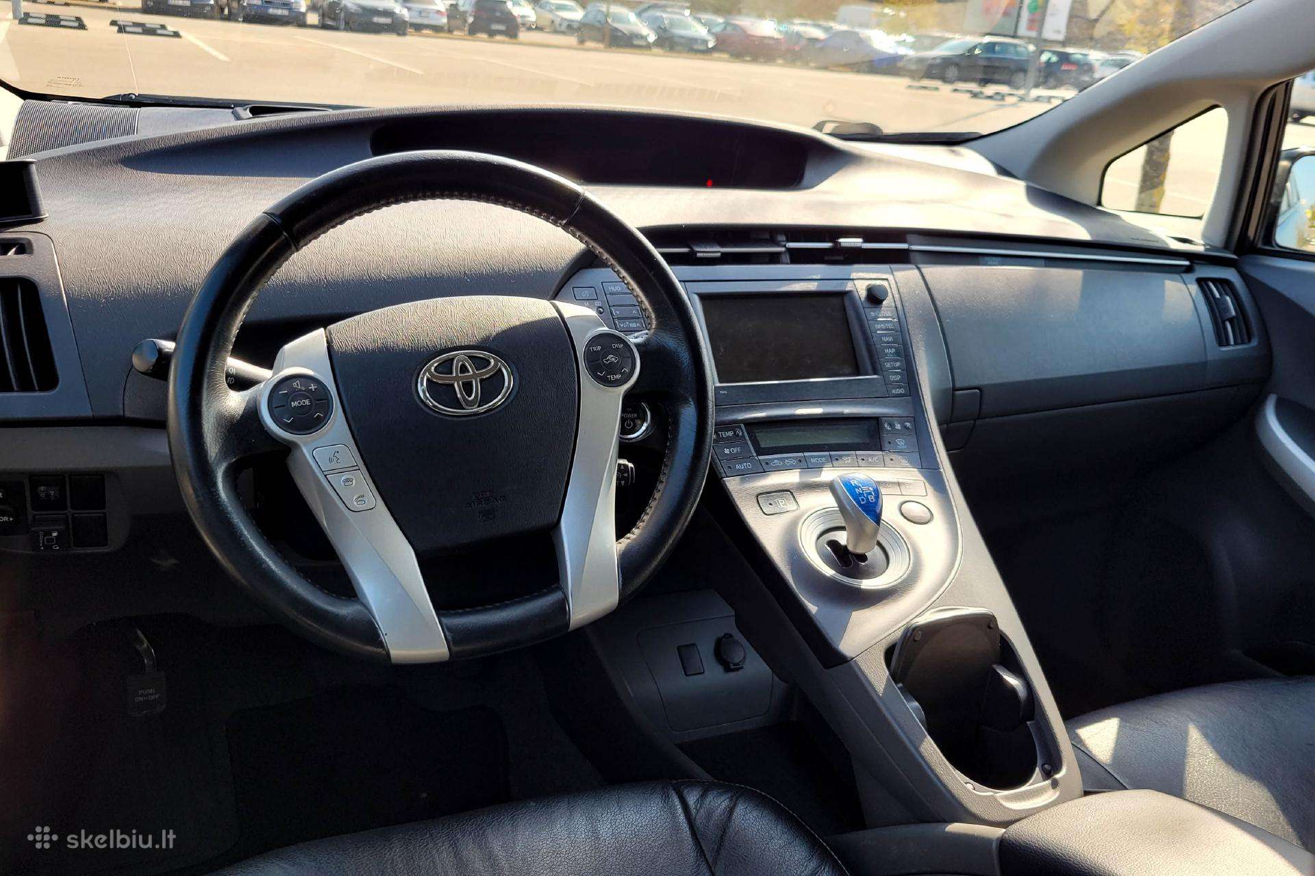 Toyota Prius, hečbekas